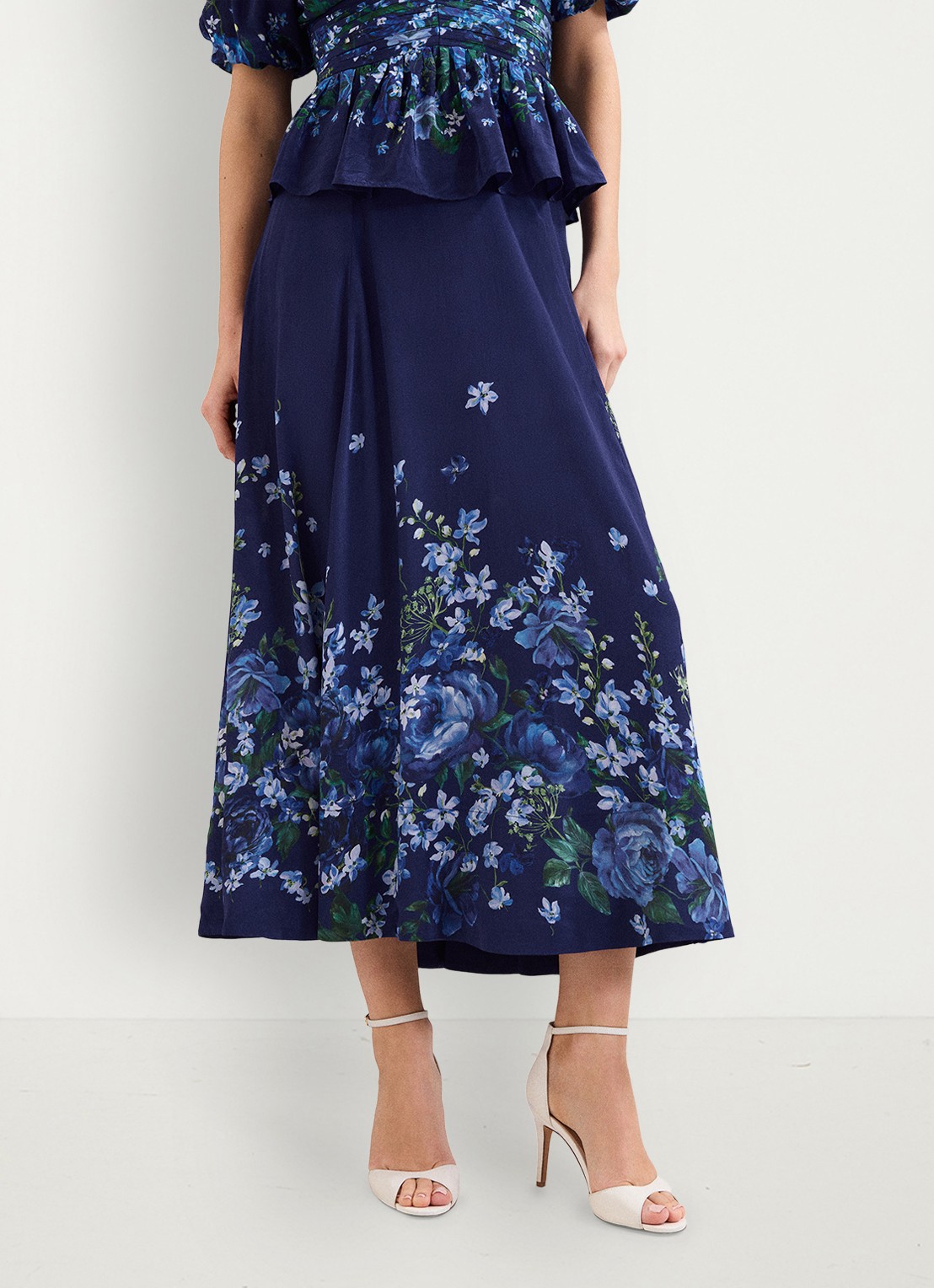 Phase Eight Maeve midi rok met bloemenprint - detail donkerblauw