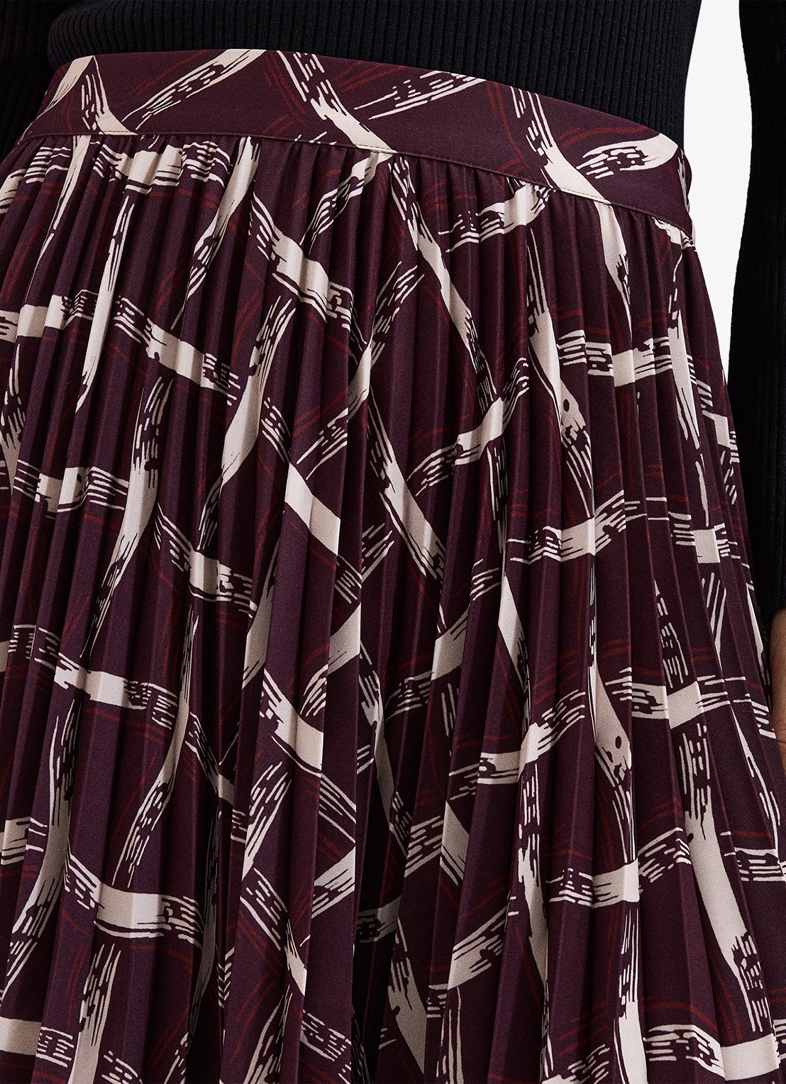 Phase Eight  Mairi mini plooirok met grafische print - detail 2 donkerrood
