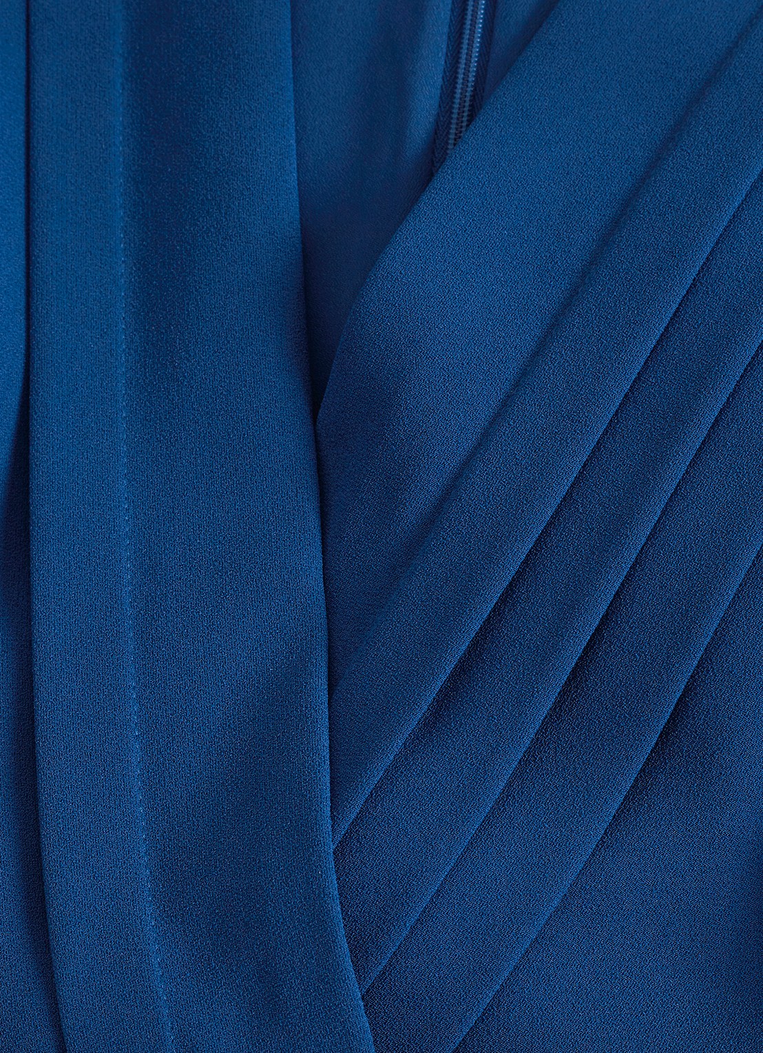 Phase Eight Maisley wide fit jumpsuit met strikceintuur - detail 4 donkerblauw