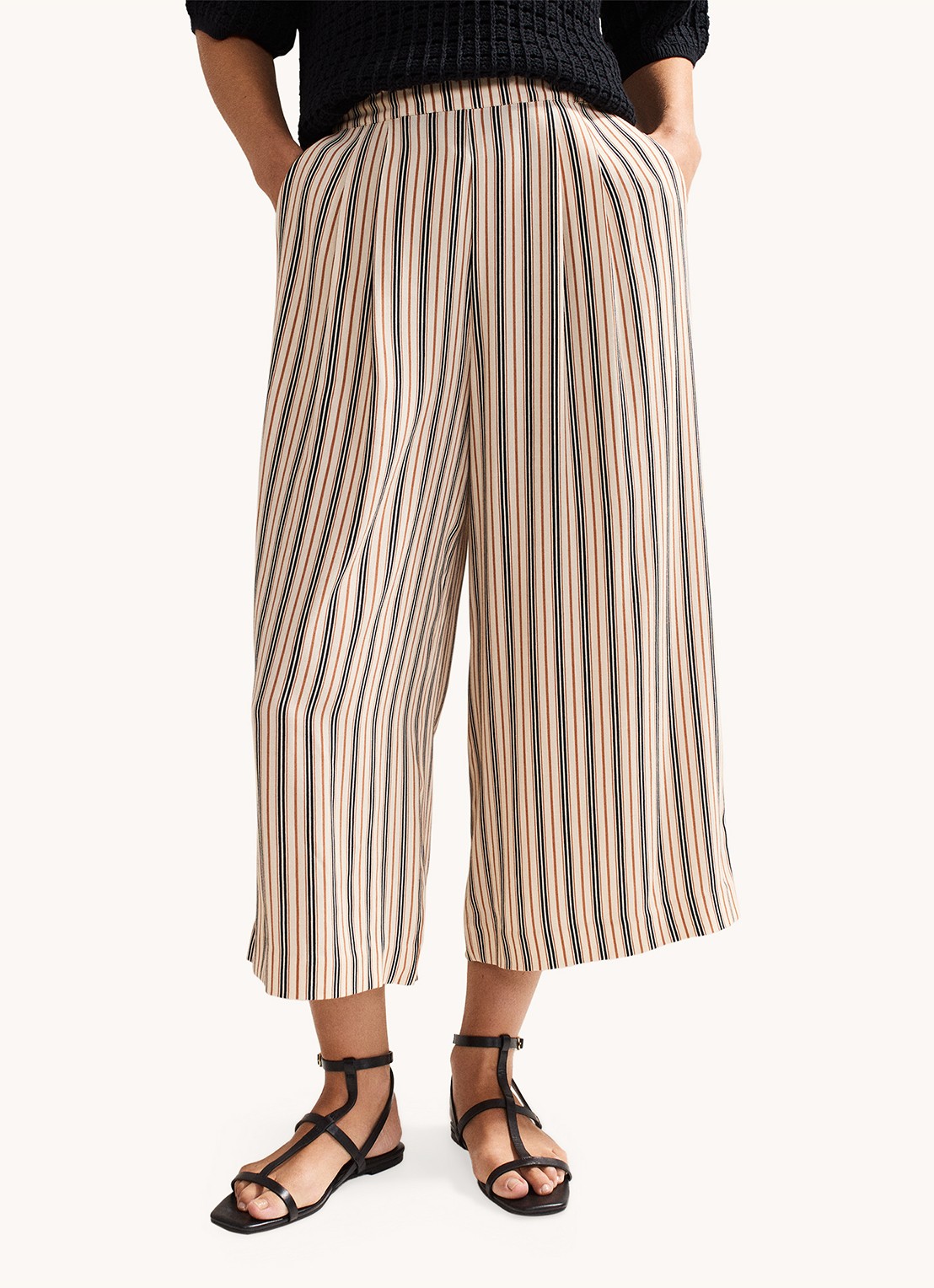 Phase Eight Malaya high waist wide fit culotte met streepprint - detail 4 ivoor