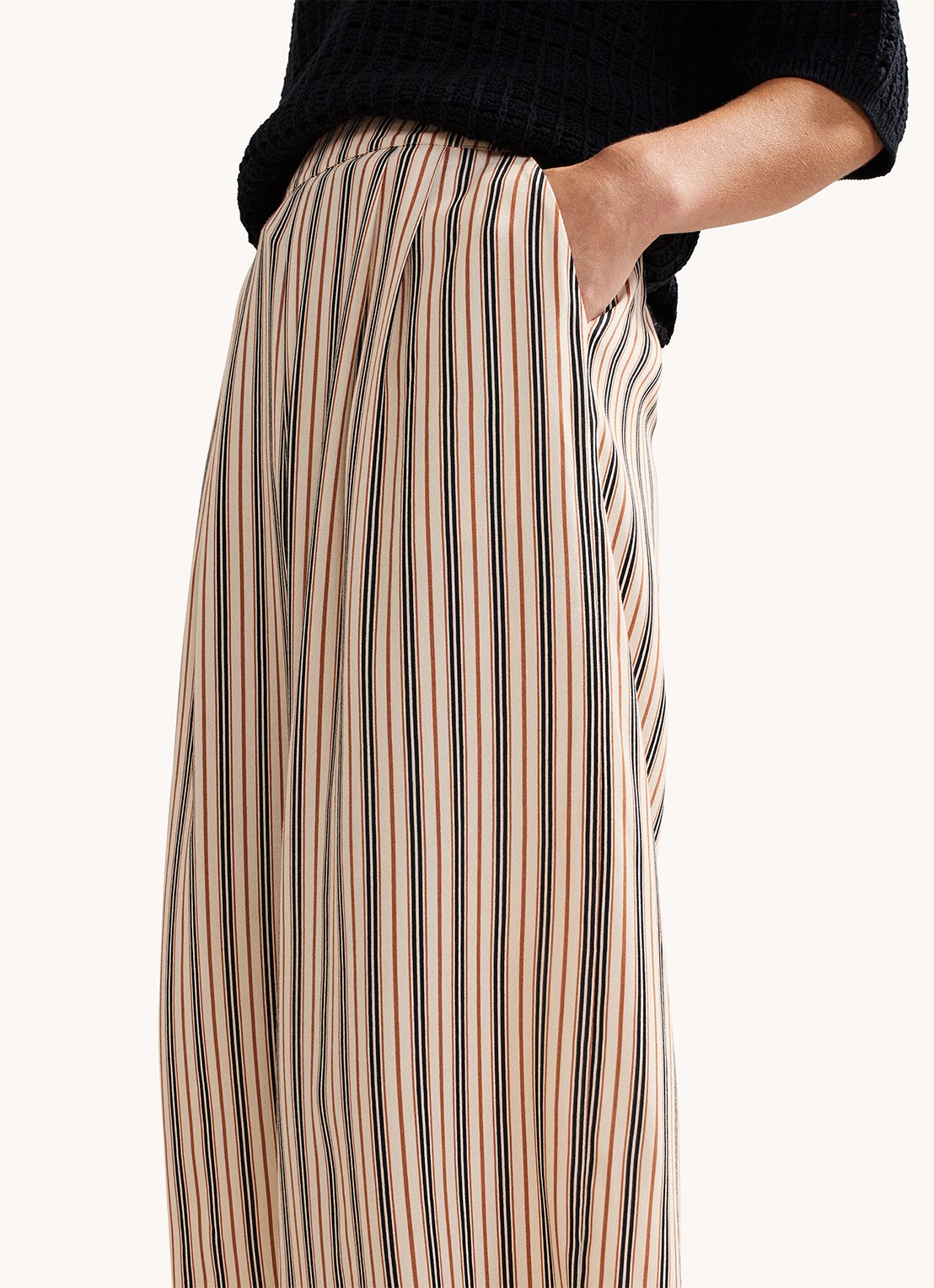 Phase Eight Malaya high waist wide fit culotte met streepprint - detail 5 ivoor