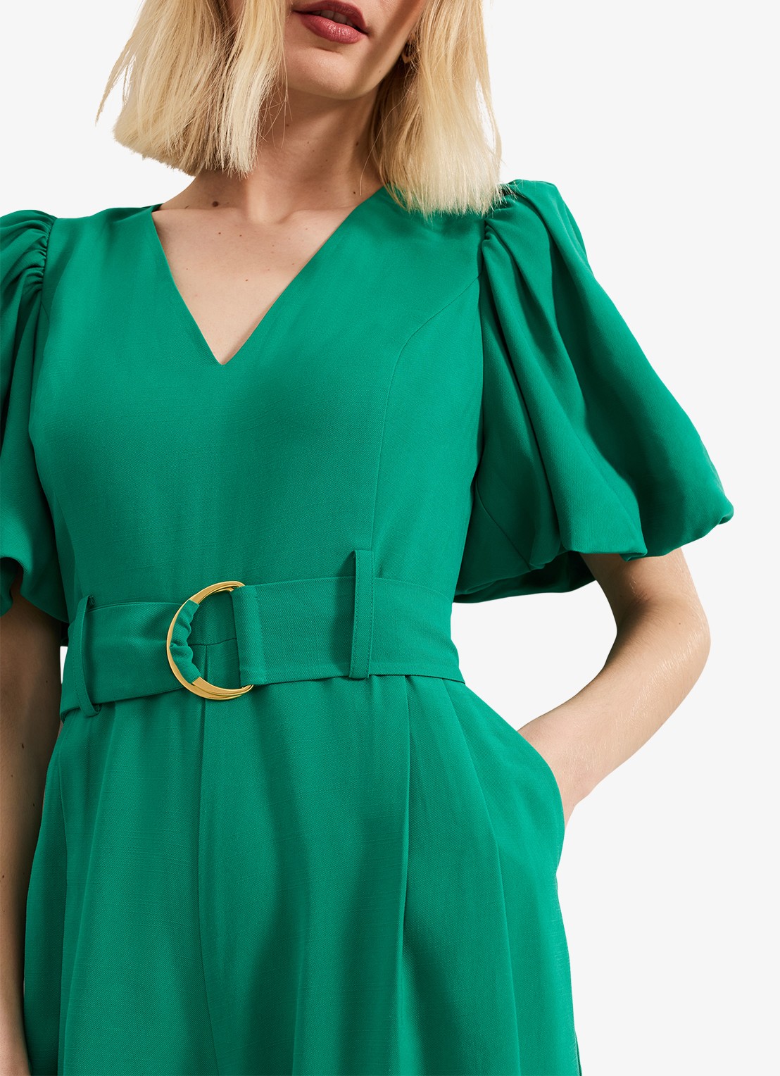 Phase Eight Margot wide fit jumpsuit met ceintuur en V-hals - detail 4 groen