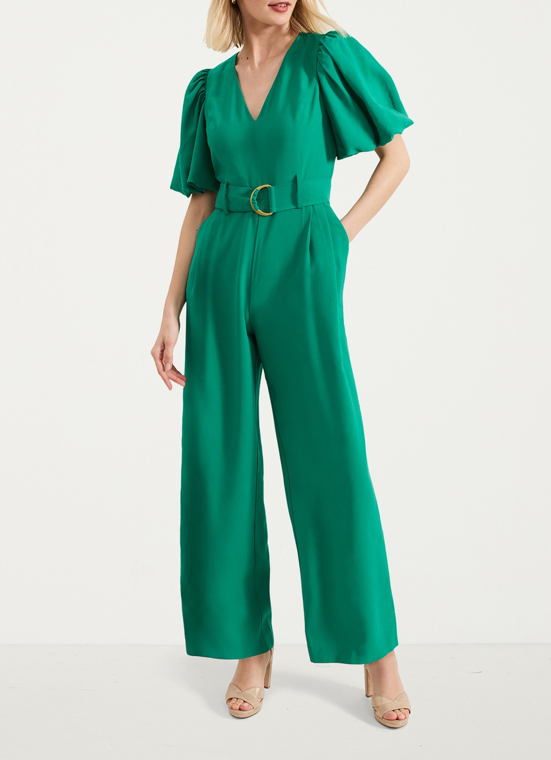 Phase Eight Margot wide fit jumpsuit met ceintuur en V-hals - voorkant 2 groen