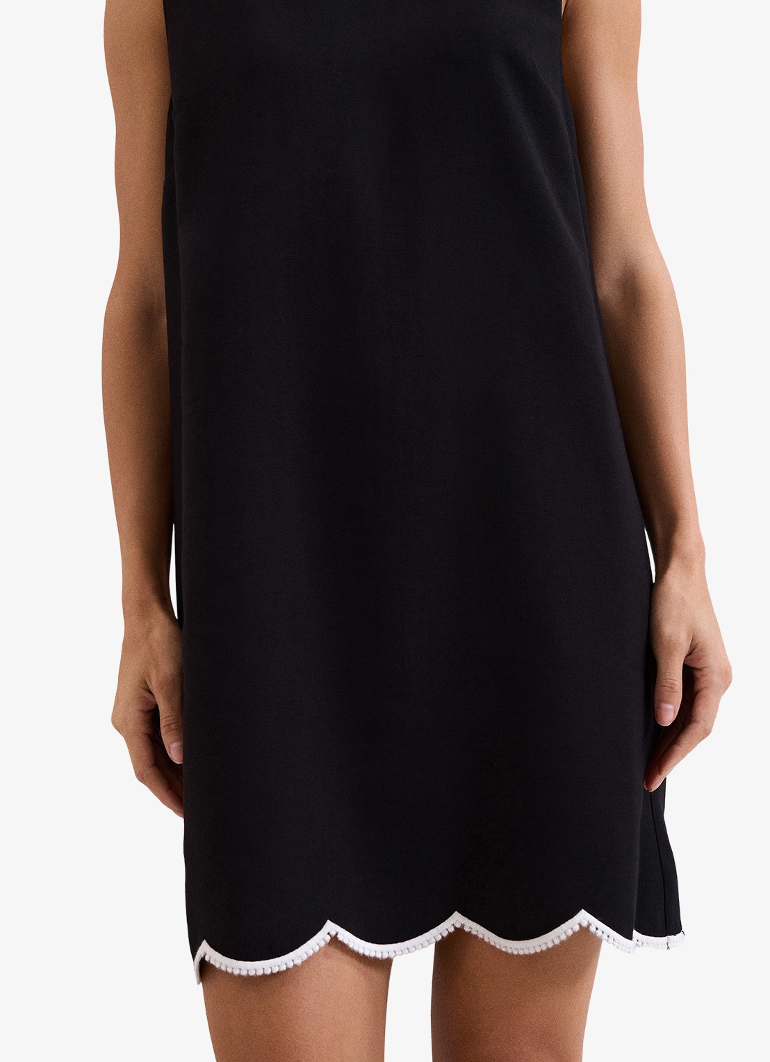 Phase Eight Marta mini jurk met ronde hals - detail 5 zwart