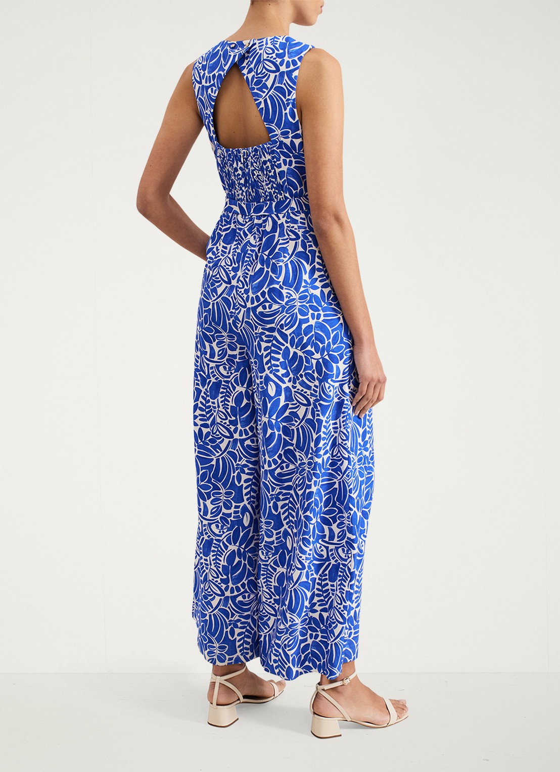 Phase Eight Marta wide fit jumpsuit met strikceintuur - achterkant blauw