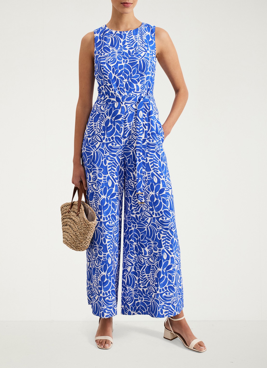 Phase Eight Marta wide fit jumpsuit met strikceintuur - voorkant 8 blauw