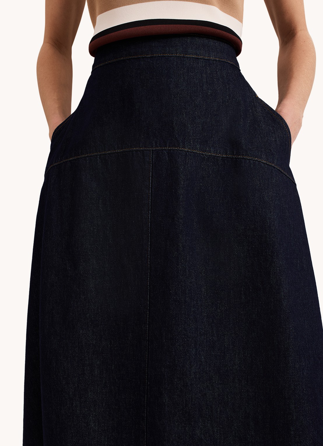Phase Eight Mavis midi rok van chambray met steekzakken - detail 3 denim