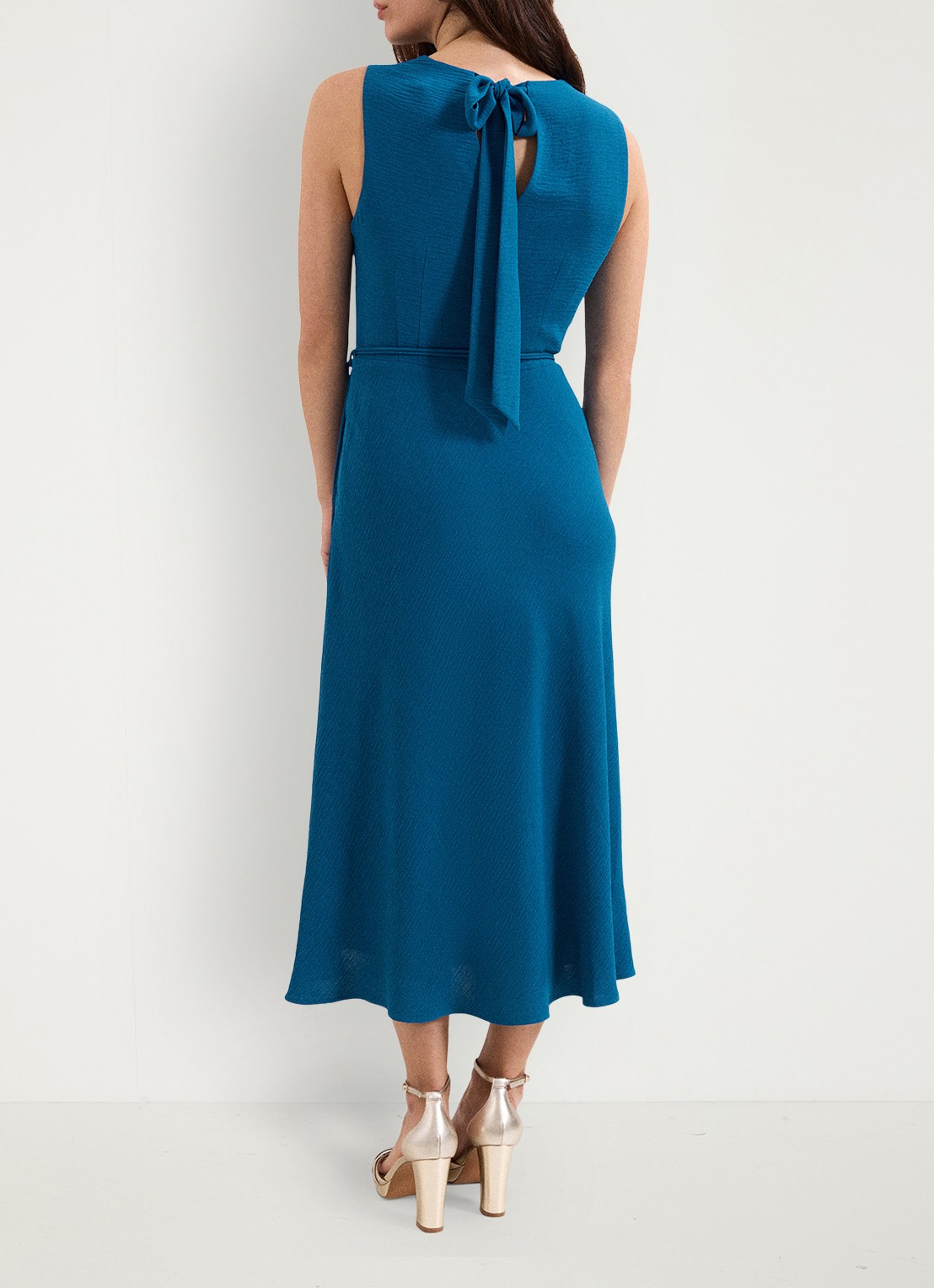 Phase Eight Midi jurk met watervalhals - achterkant donkerblauw