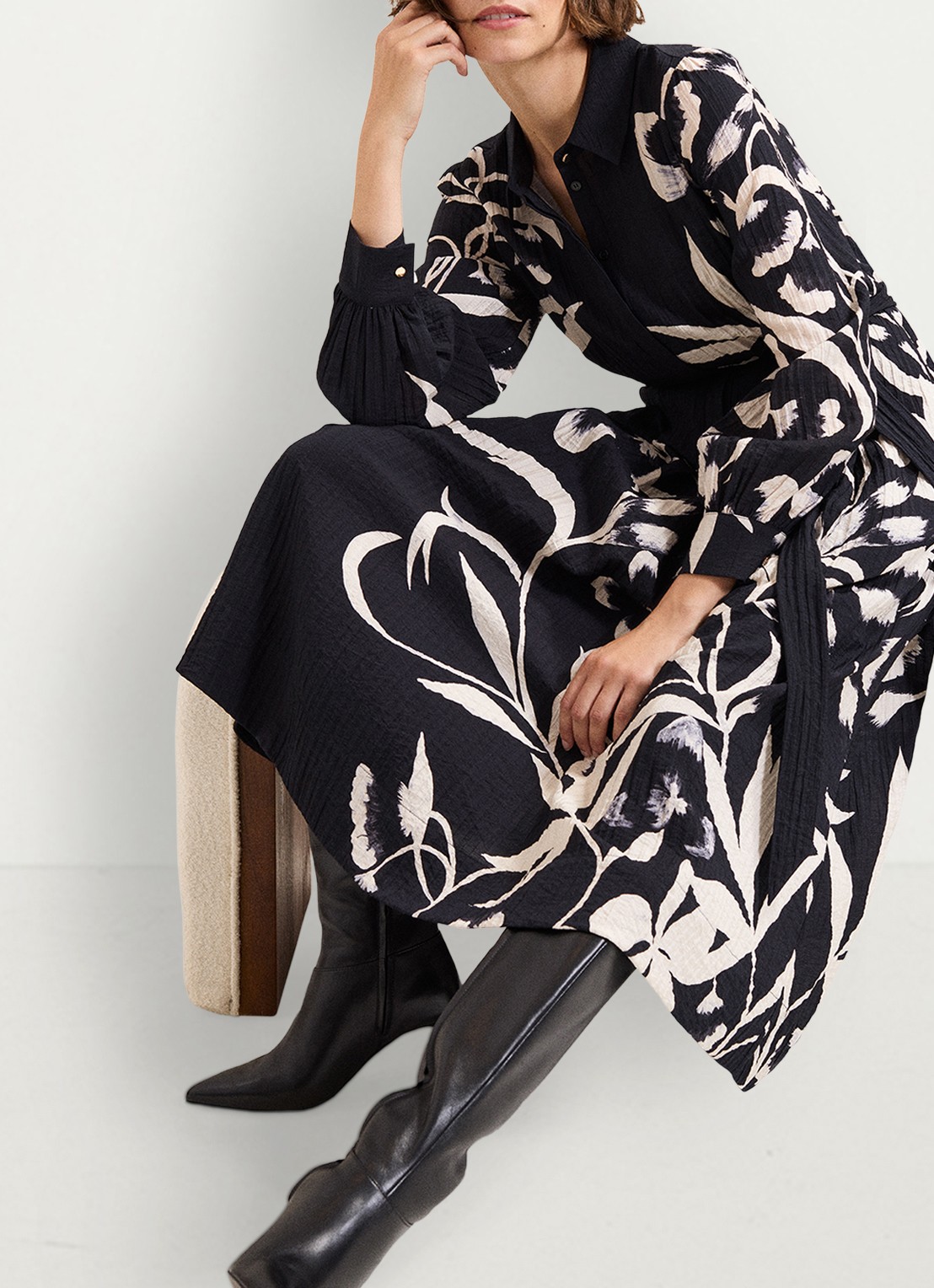 Phase Eight Natalie midi jurk met bloemenprint - detail 6 zwart