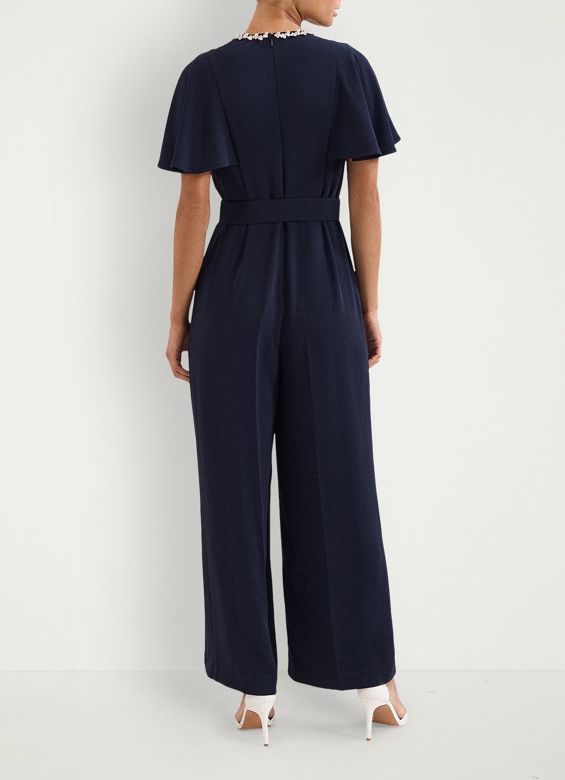 Phase Eight Orwen jumpsuit met strikceintuur - achterkant donkerblauw