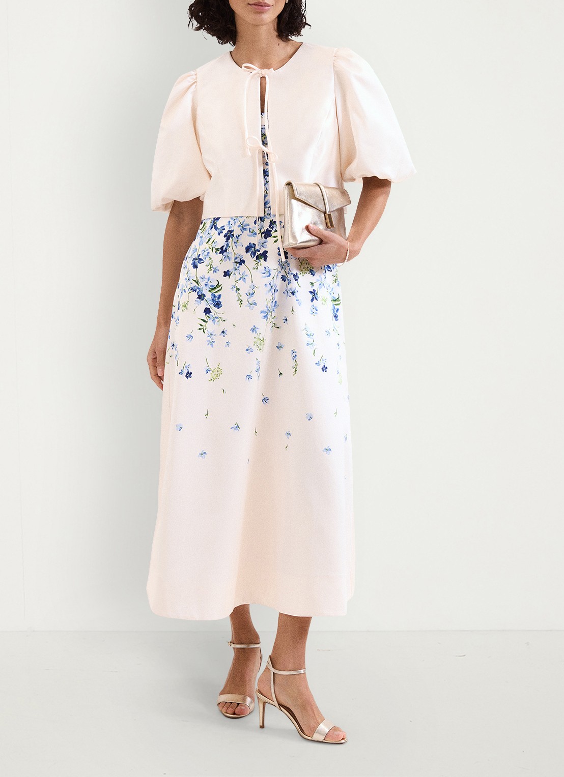 Phase Eight Paulina bolero met pofmouw - voorkant 7 gebroken wit