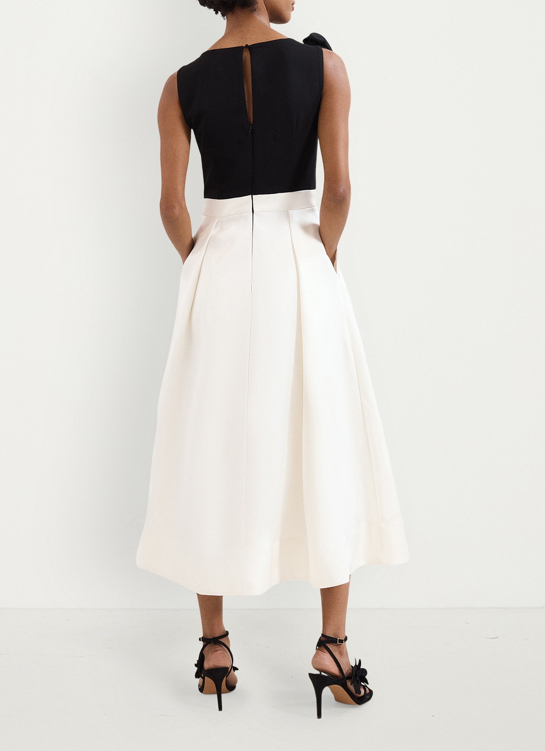 Phase Eight Perla midi jurk met steekzakken - achterkant 7 zwart