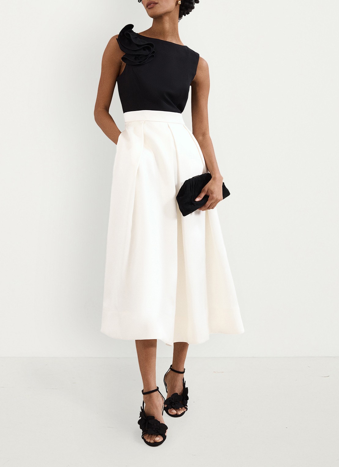 Phase Eight Perla midi jurk met steekzakken - voorkant 2 zwart