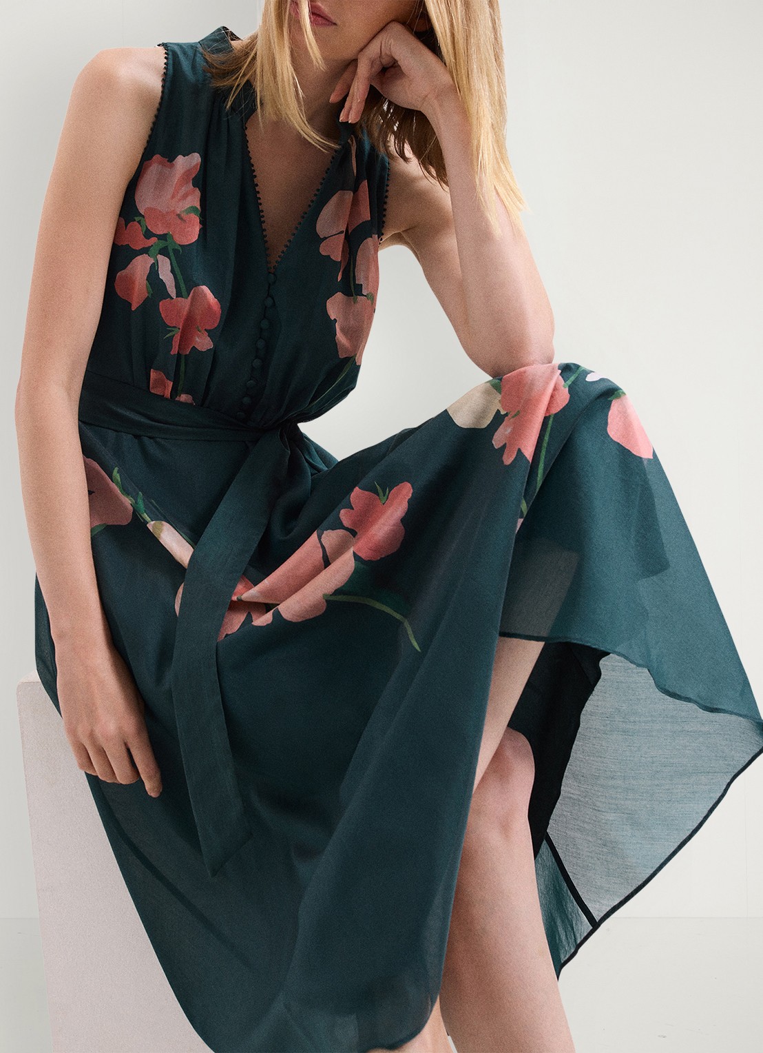 Phase Eight Petite Lucinda midi A-lijn jurk met strikceintuur - detail 8 groen
