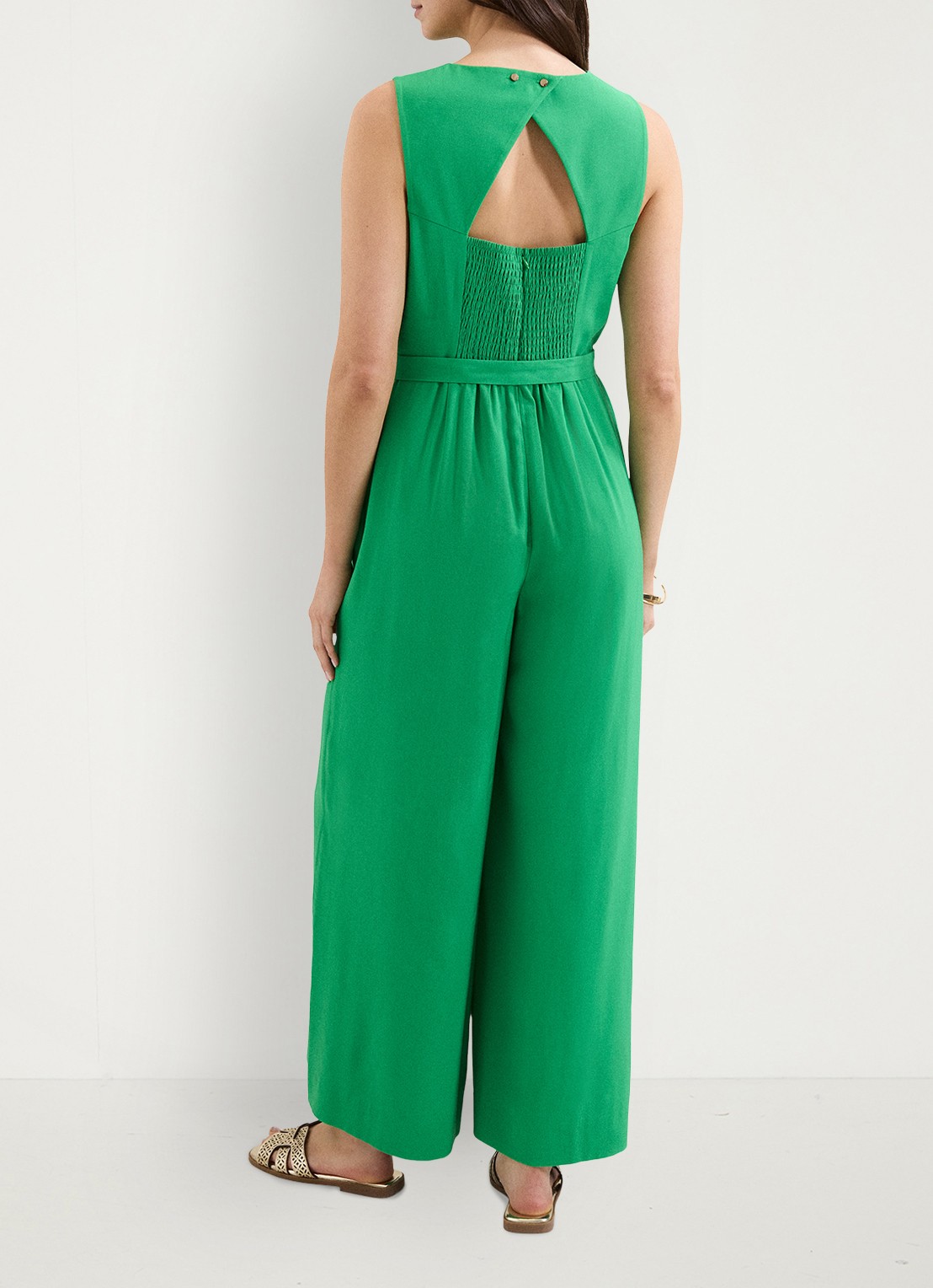 Phase Eight Petite Marta loose fit jumpsuit met strikceintuur - achterkant groen