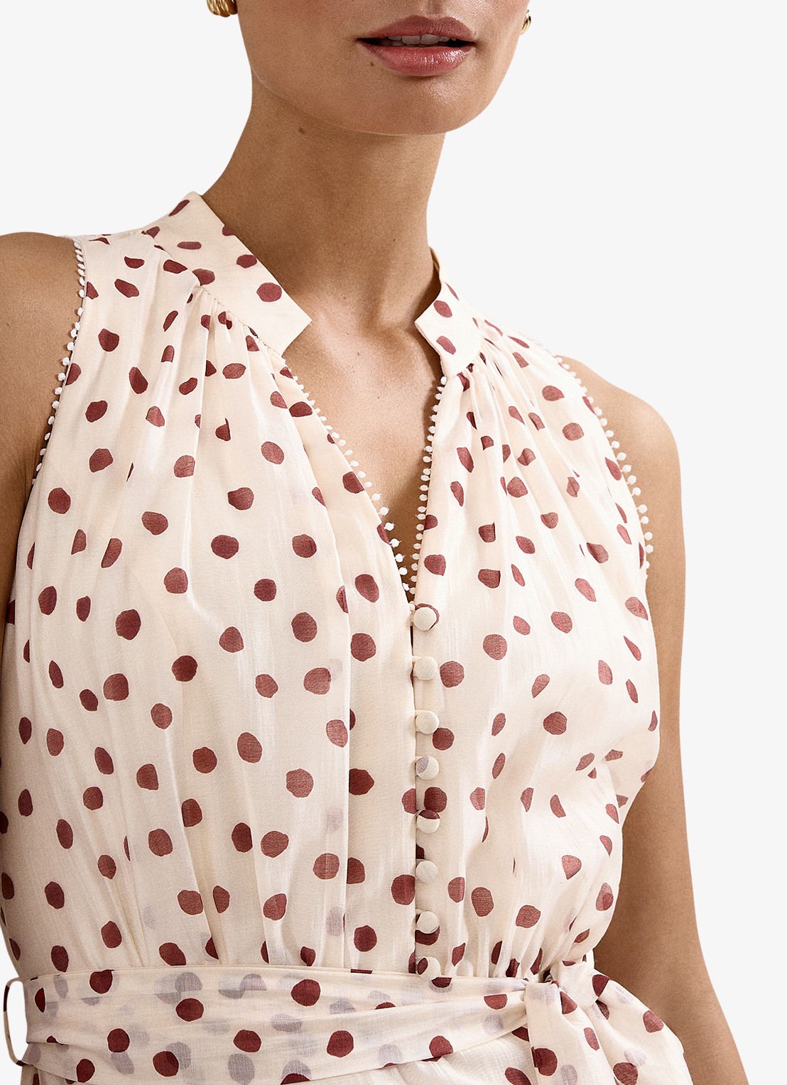 Phase Eight Petite Nita maxi jurk met stippenprint en strikceintuur - detail 5 gebroken wit
