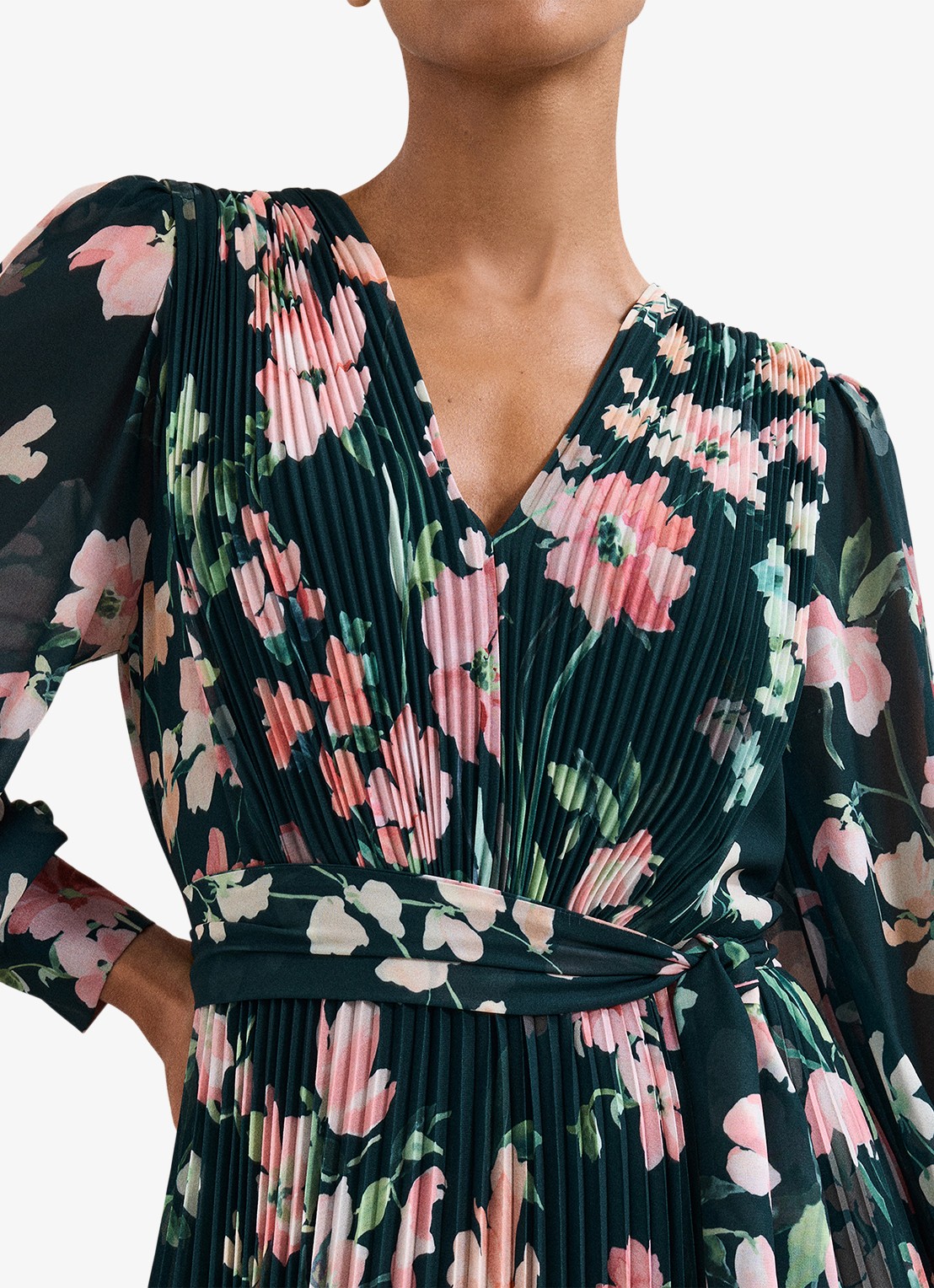 Phase Eight Petite Rosa maxi jurk met plooien en print - detail 5 groen