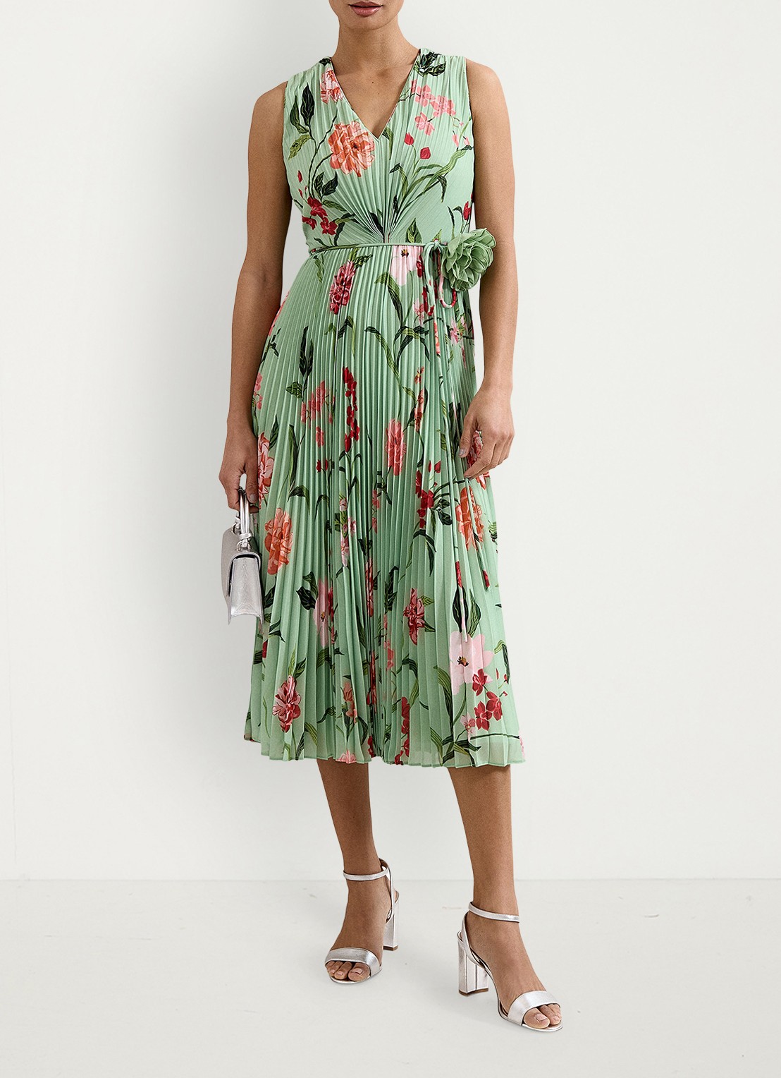 Phase Eight Petite Simara midi jurk met bloemenprint - voorkant 2 lindegroen