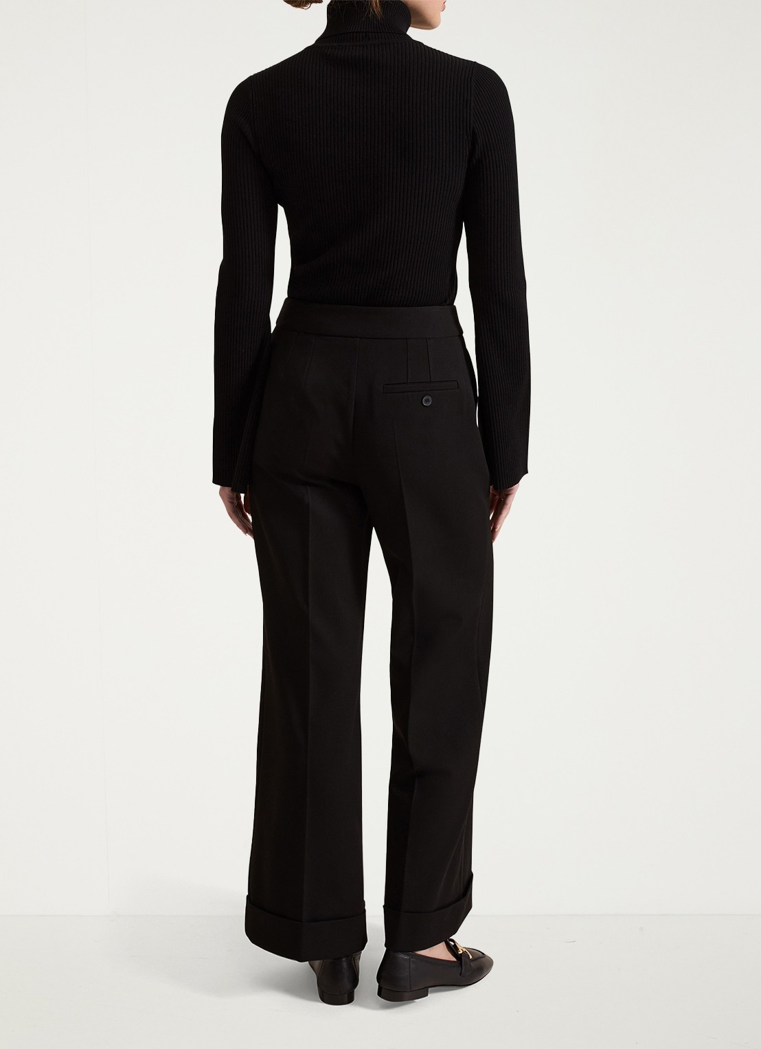 Phase Eight Petite Trixie mid waist straight fit pantalon met steekzakken - achterkant 3 zwart