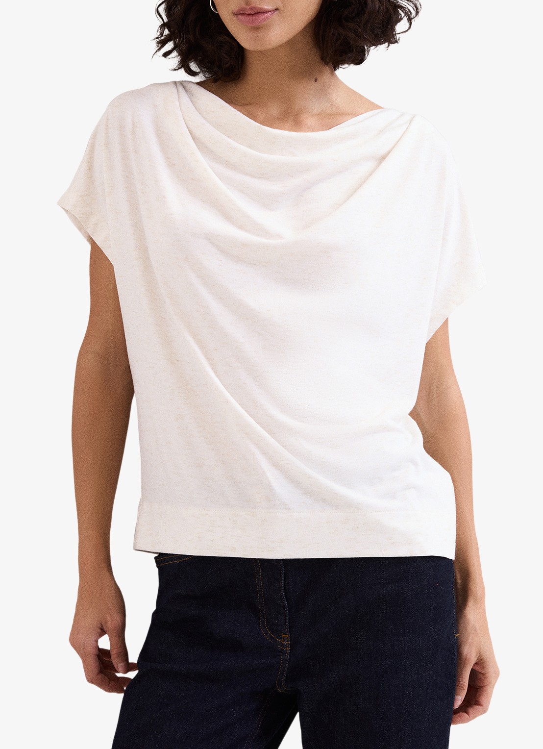 Phase Eight Priya top met watervalkraag - detail 4 creme