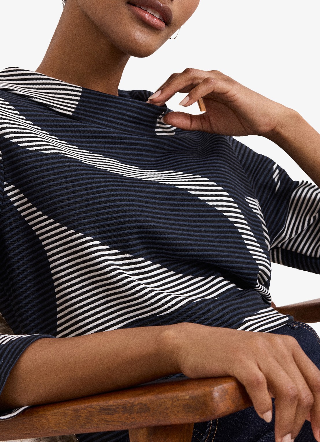 Phase Eight Rena top met print - detail 5 donkerblauw