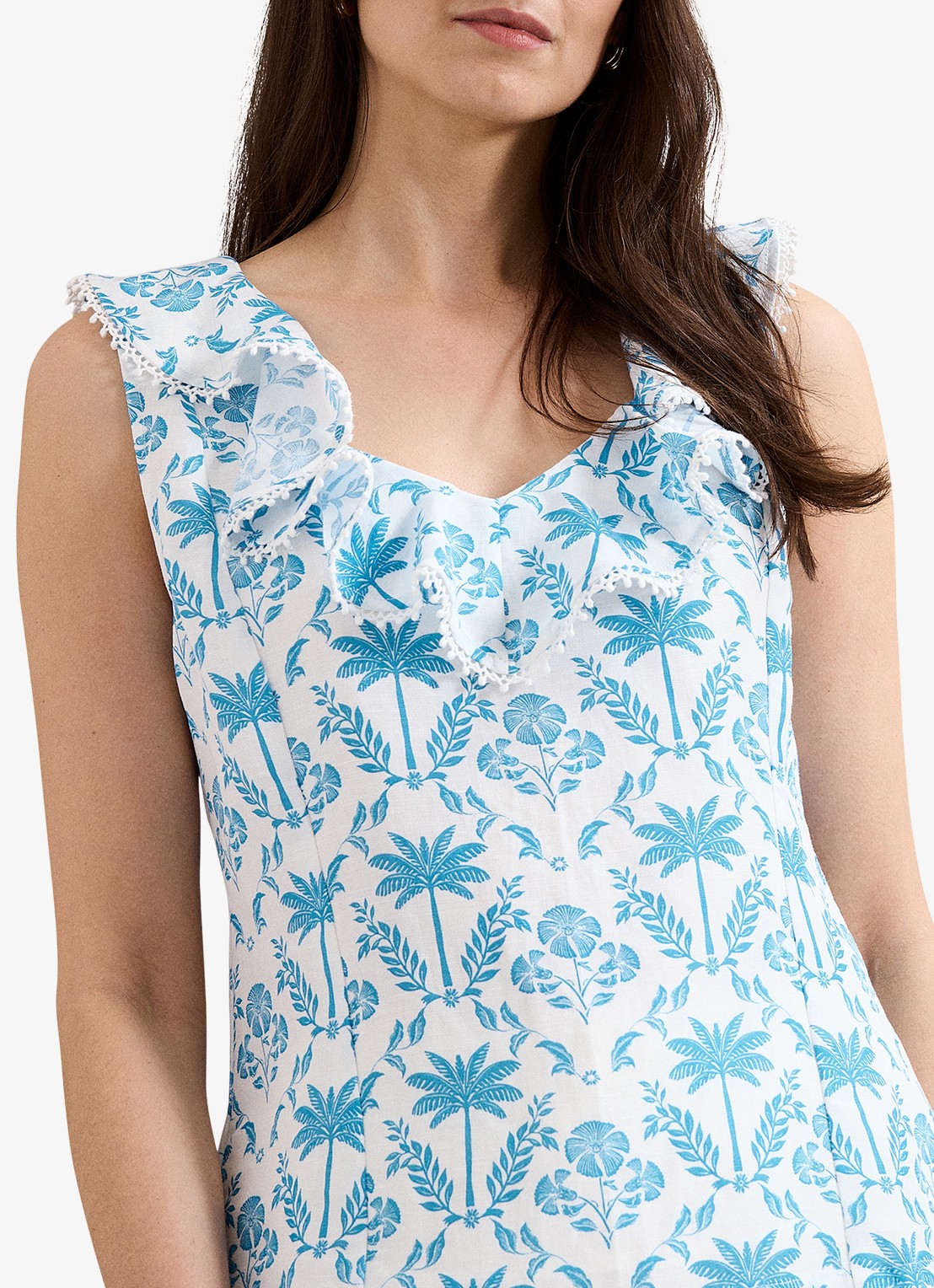 Phase Eight Rhona blouse met bloemenprint - detail 5 lichtblauw