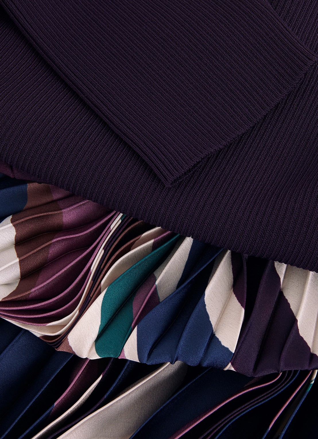 Phase Eight Riley midi jurk met grafische print - detail 8 aubergine