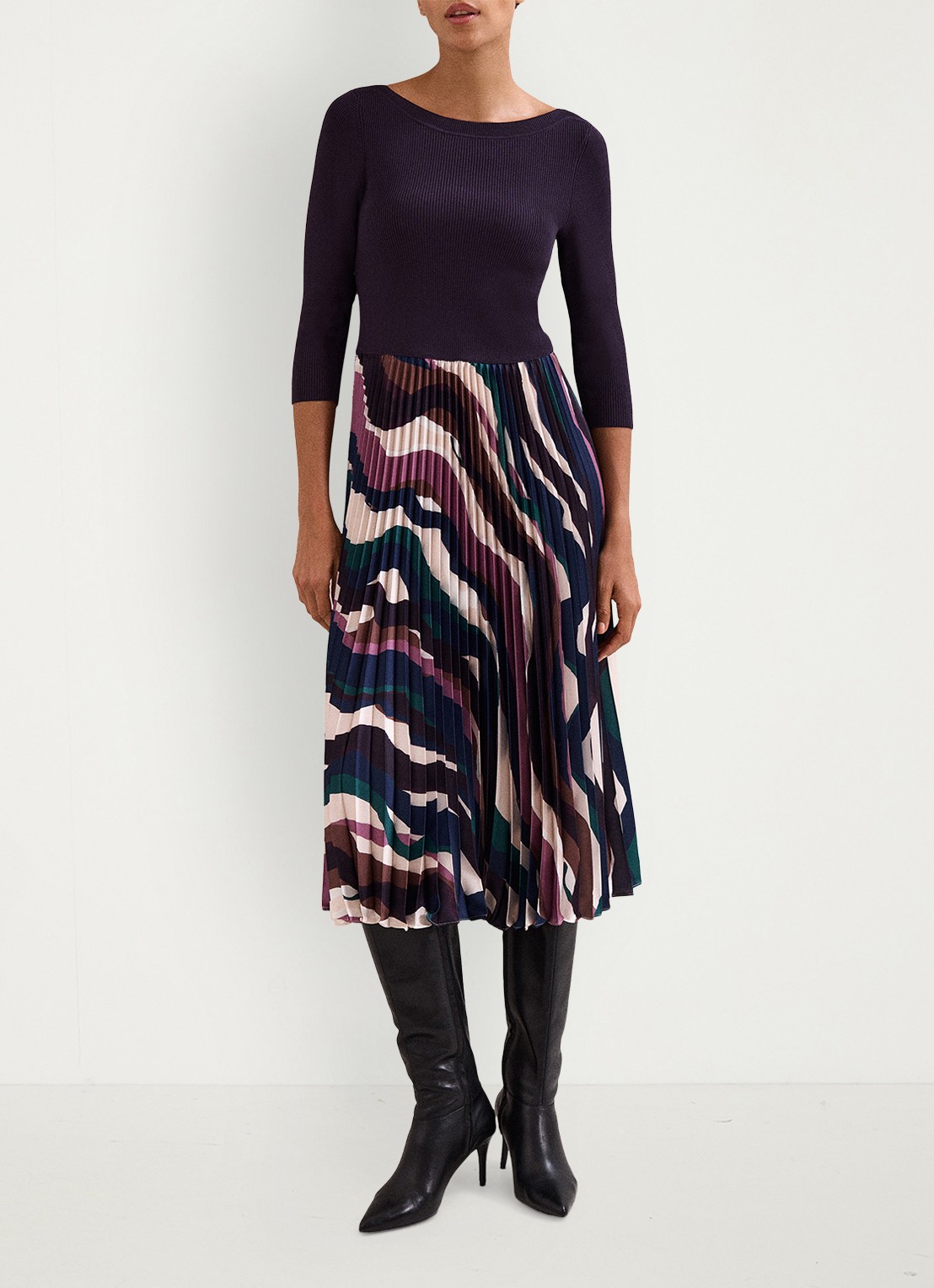 Phase Eight Riley midi jurk met grafische print - voorkant 3 paars