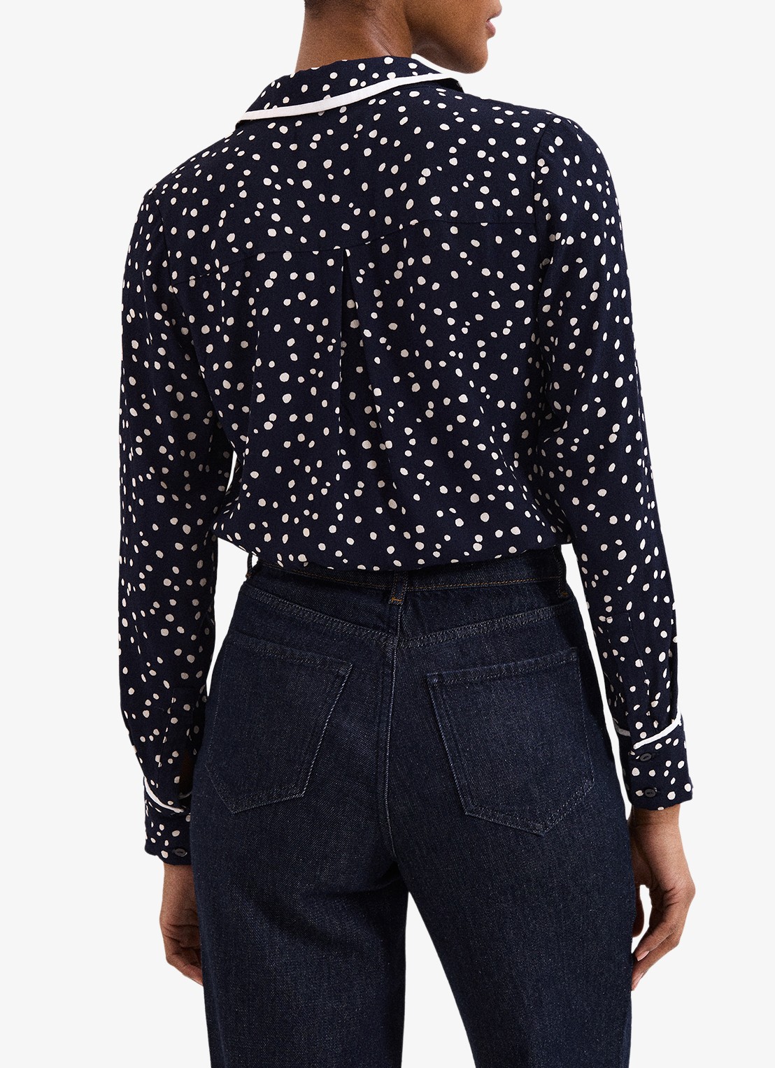 Phase Eight Rita blouse met stippenprint - achterkant 6 donkerblauw
