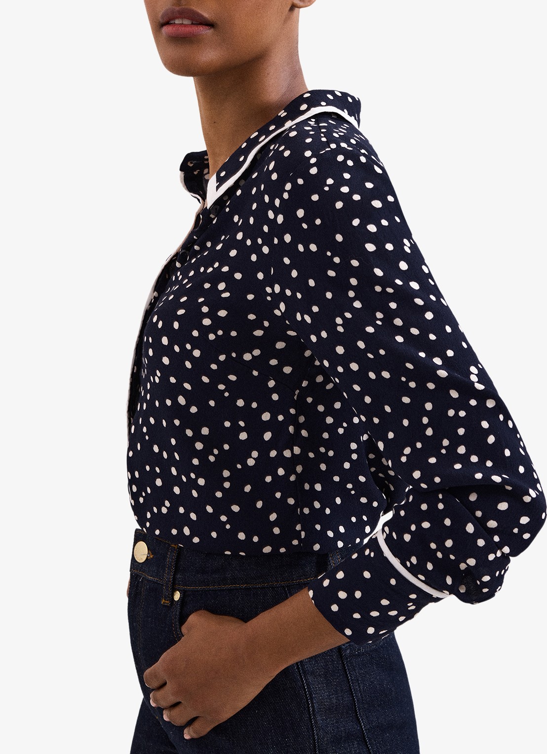 Phase Eight Rita blouse met stippenprint - detail 3 donkerblauw