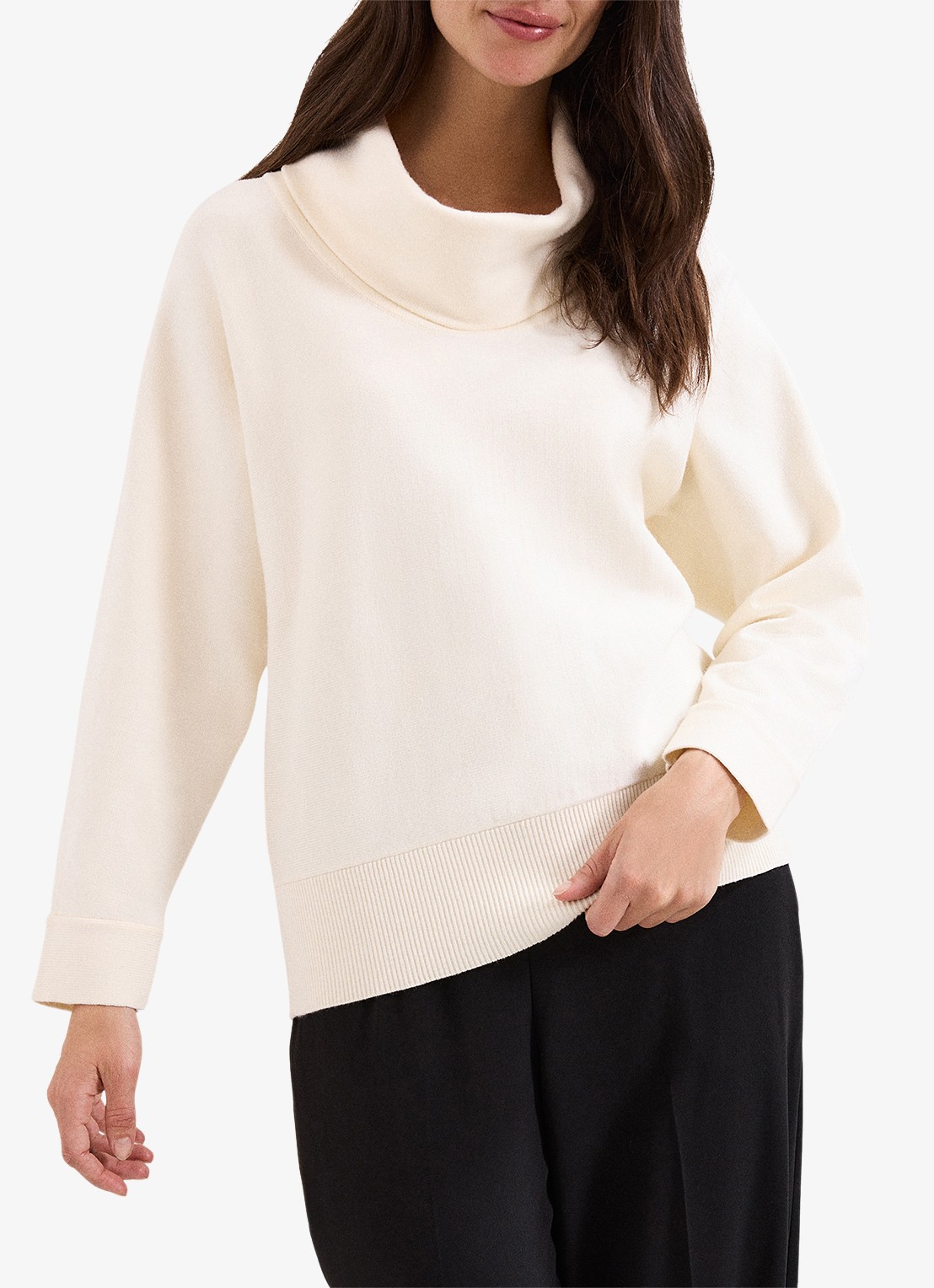 Phase Eight Rosalie fijngebreide trui met col - detail 4 creme