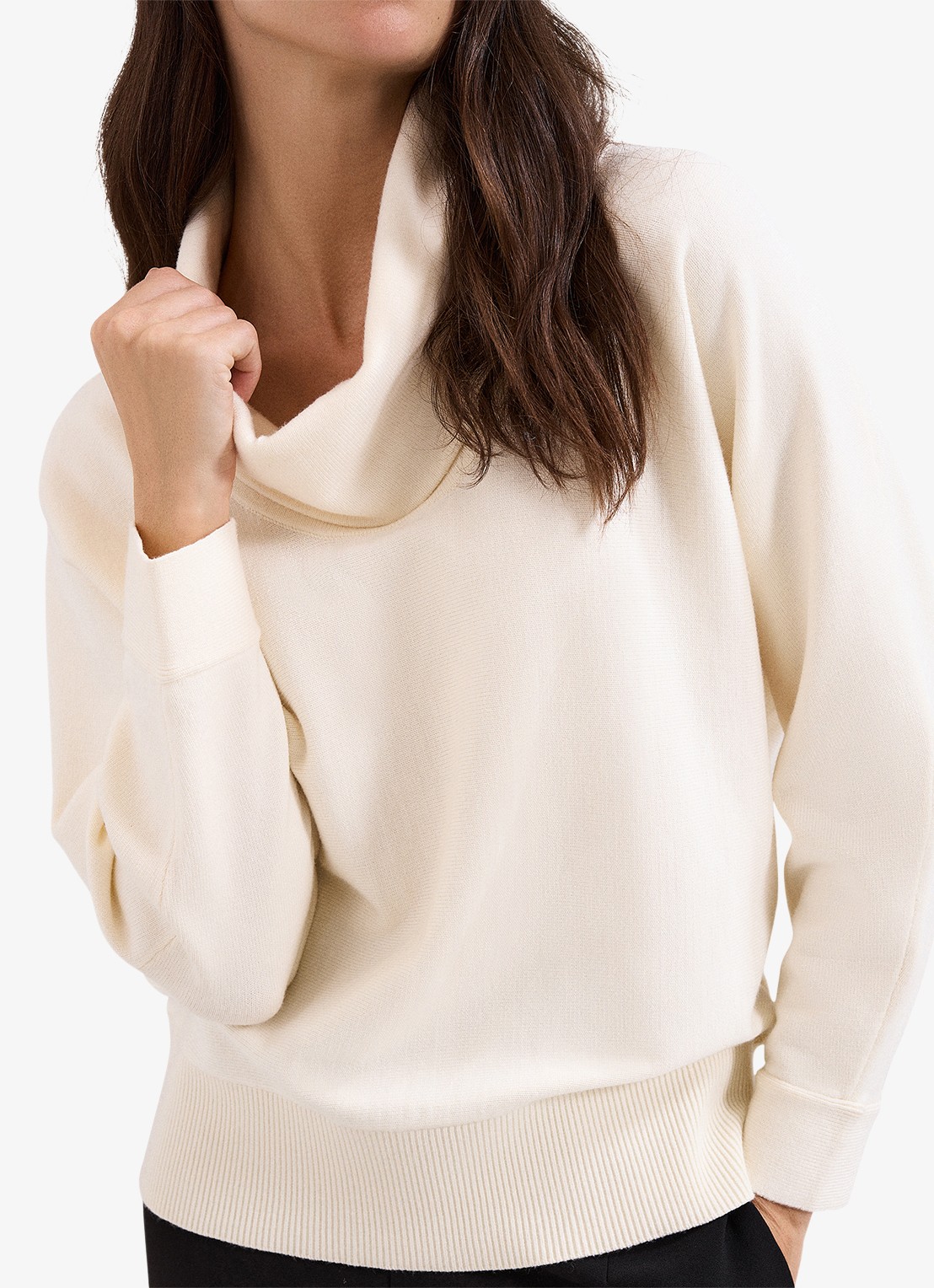 Phase Eight Rosalie fijngebreide trui met col - detail 5 creme