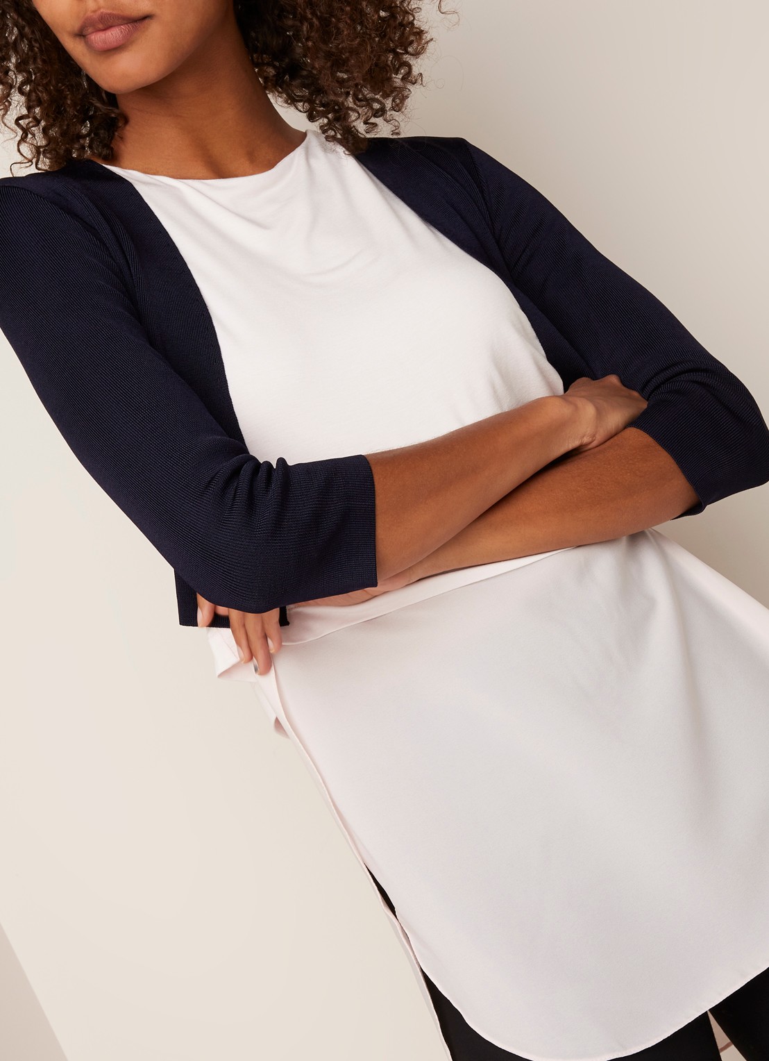 Phase Eight Salma openvallende bolero met stretch - detail 4 oranjerood
