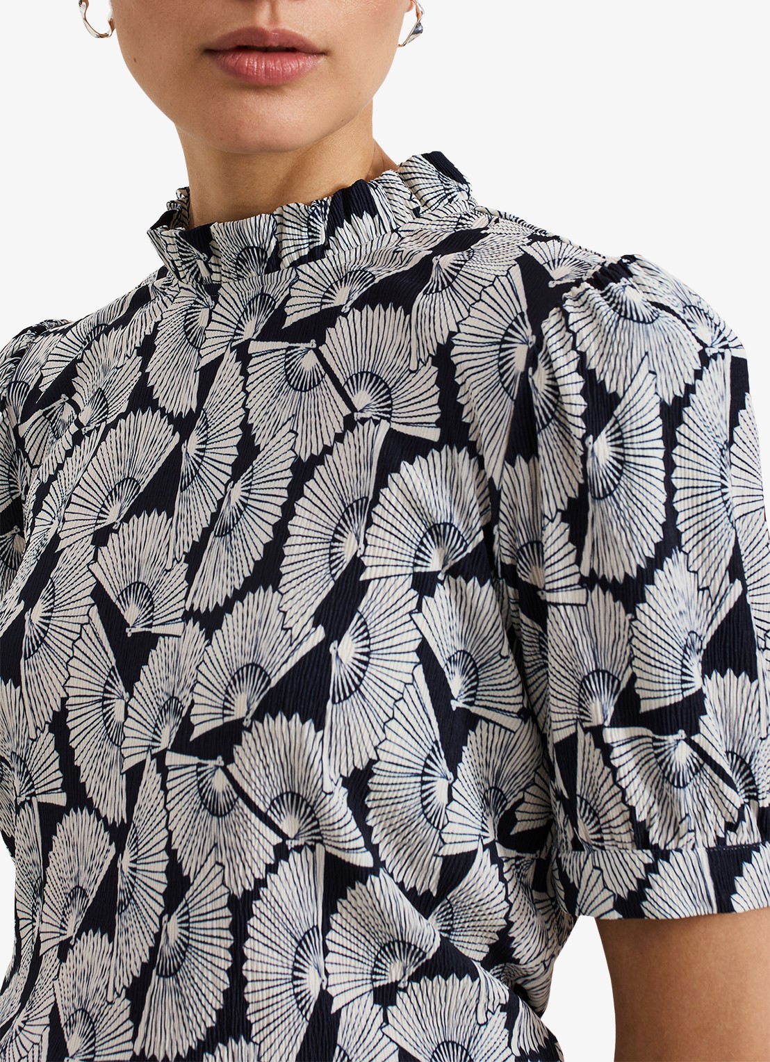 Phase Eight Samiha top met print en structuur - detail 4 donkerblauw
