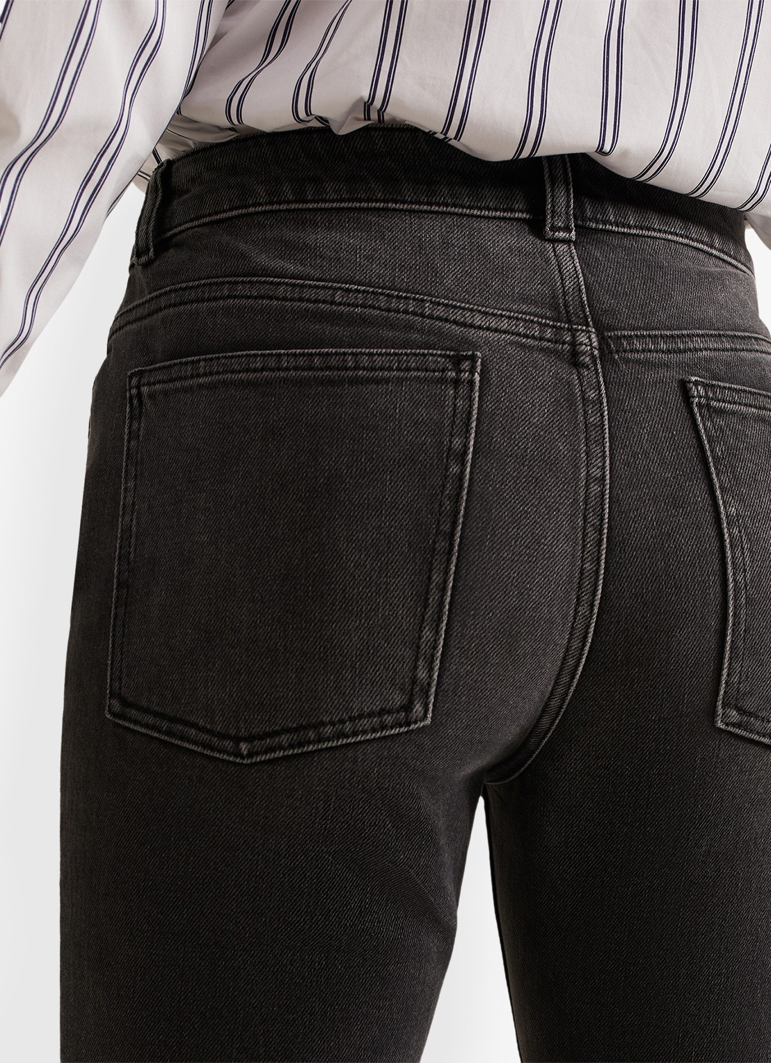 Phase Eight Sara mid waist slim fit jeans met gekleurde wassing - detail 3 zwart