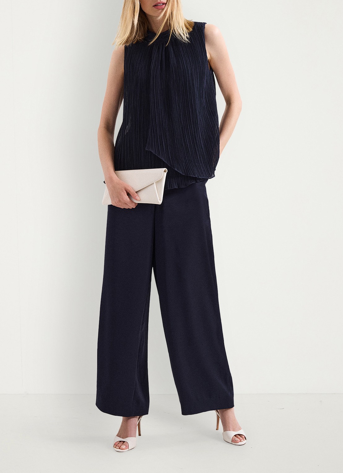 Phase Eight Senga top met plissé - voorkant 2 donkerblauw