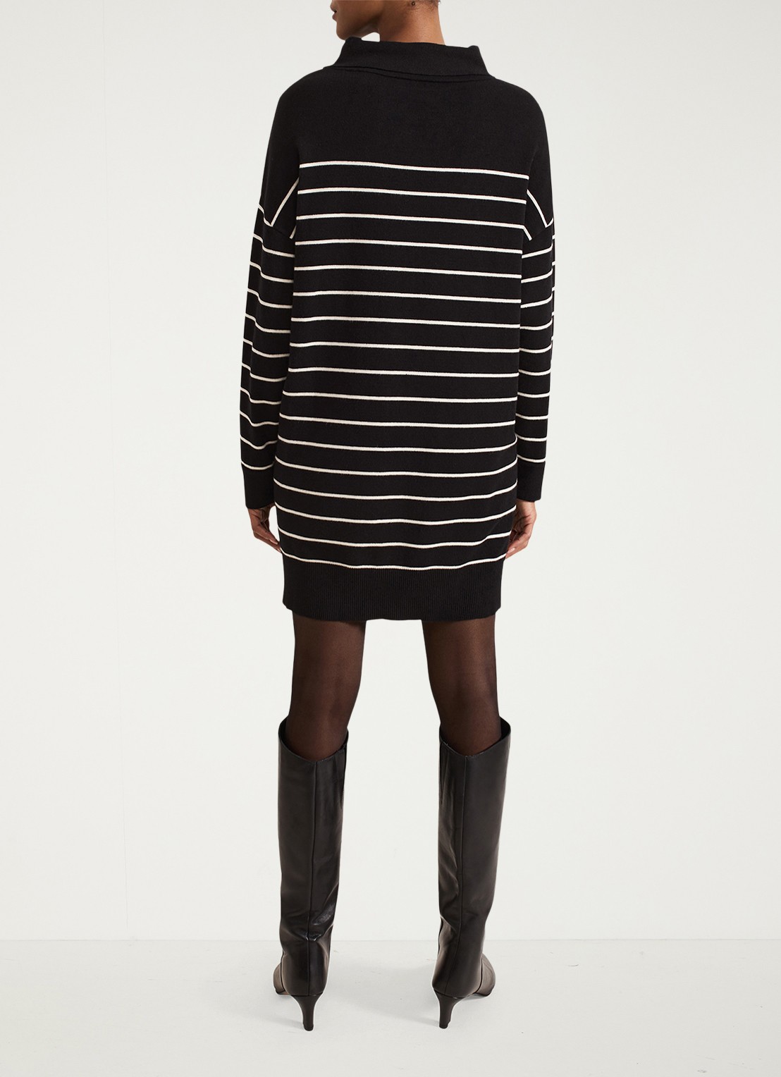 Phase Eight Skylar mini fijngebreide trui-jurk met streepprint - achterkant zwart