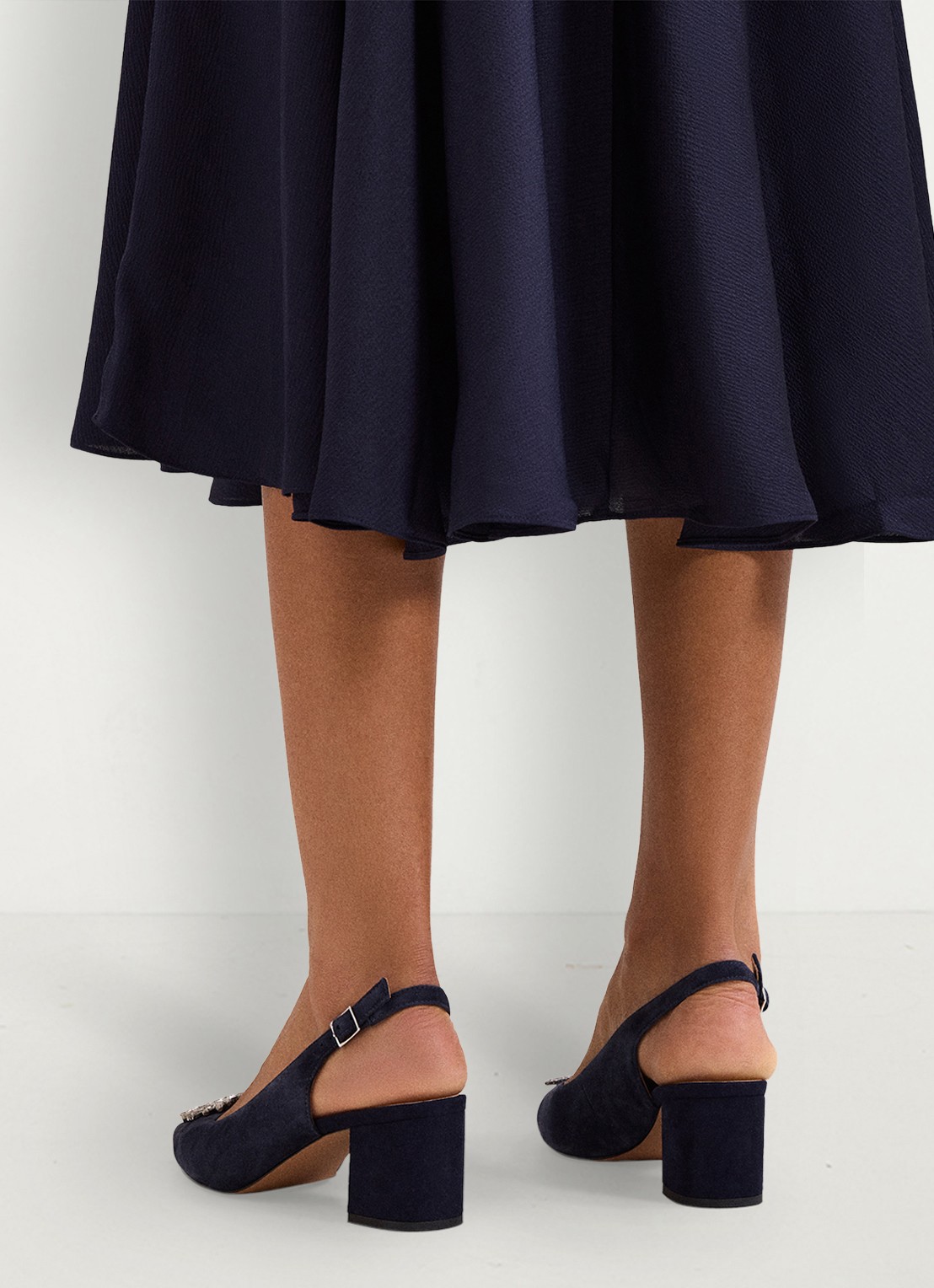 Phase Eight Slingback van geitensuède met strass  - achterkant 3 donkerblauw