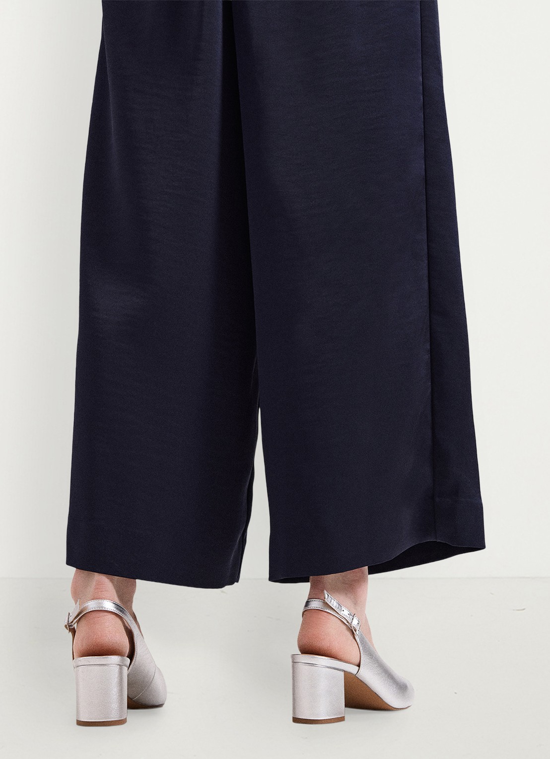 Phase Eight Slingback van leer met metallic finish - achterkant 4 zilver