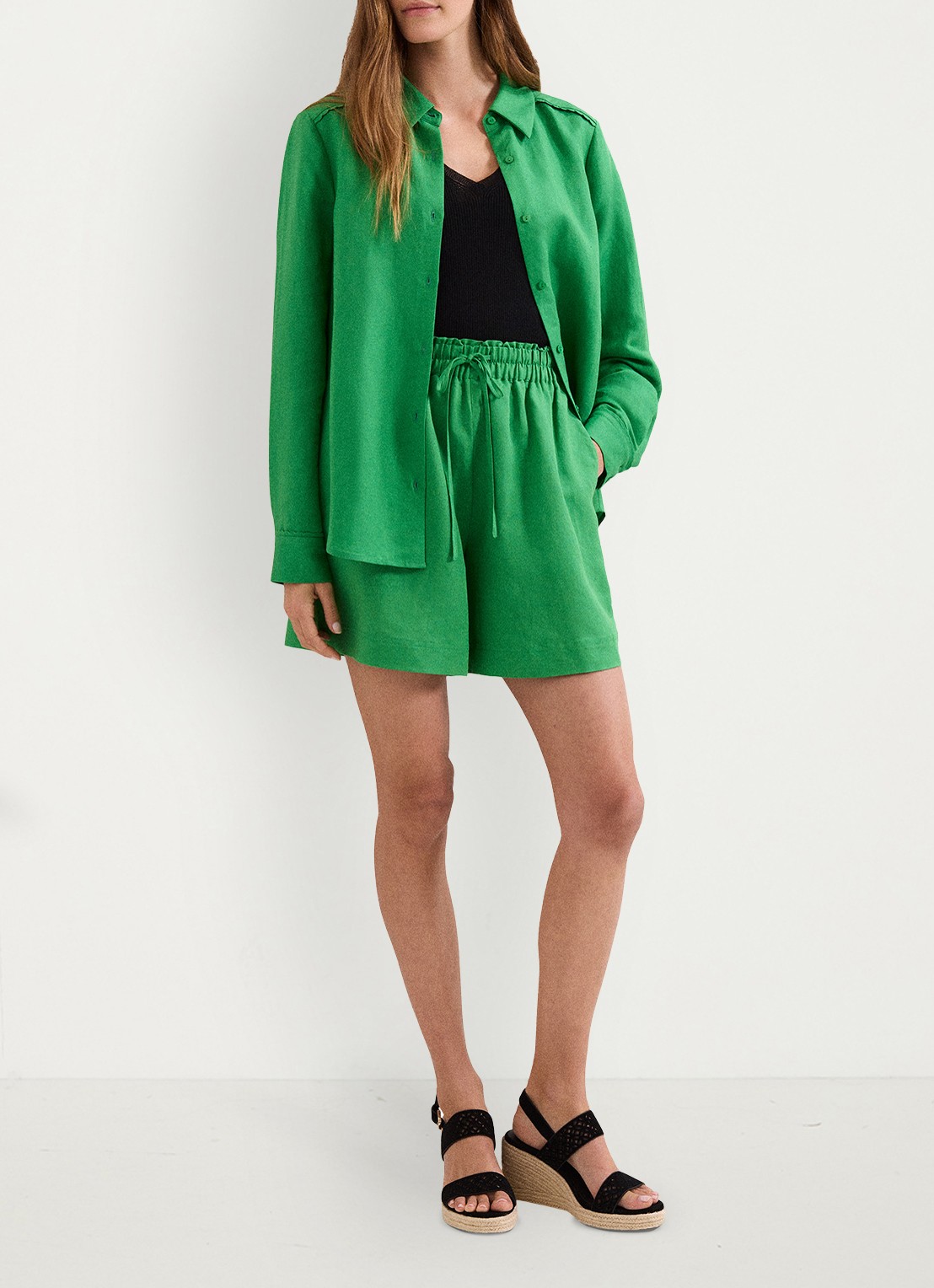 Phase Eight Sloane blouse in linnenblend - voorkant 7 groen