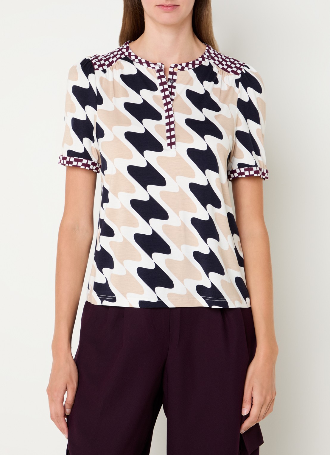 Phase Eight Suki top van jersey met print - detail 2 beige