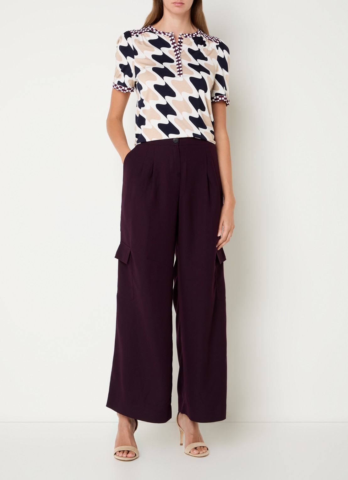 Phase Eight Suki top van jersey met print - voorkant 5 beige