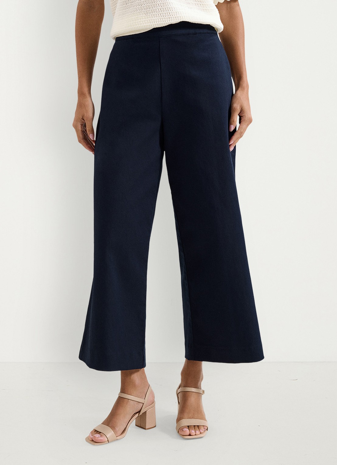 Phase Eight Sylvie high waist wide fit cropped broek - detail donkerblauw
