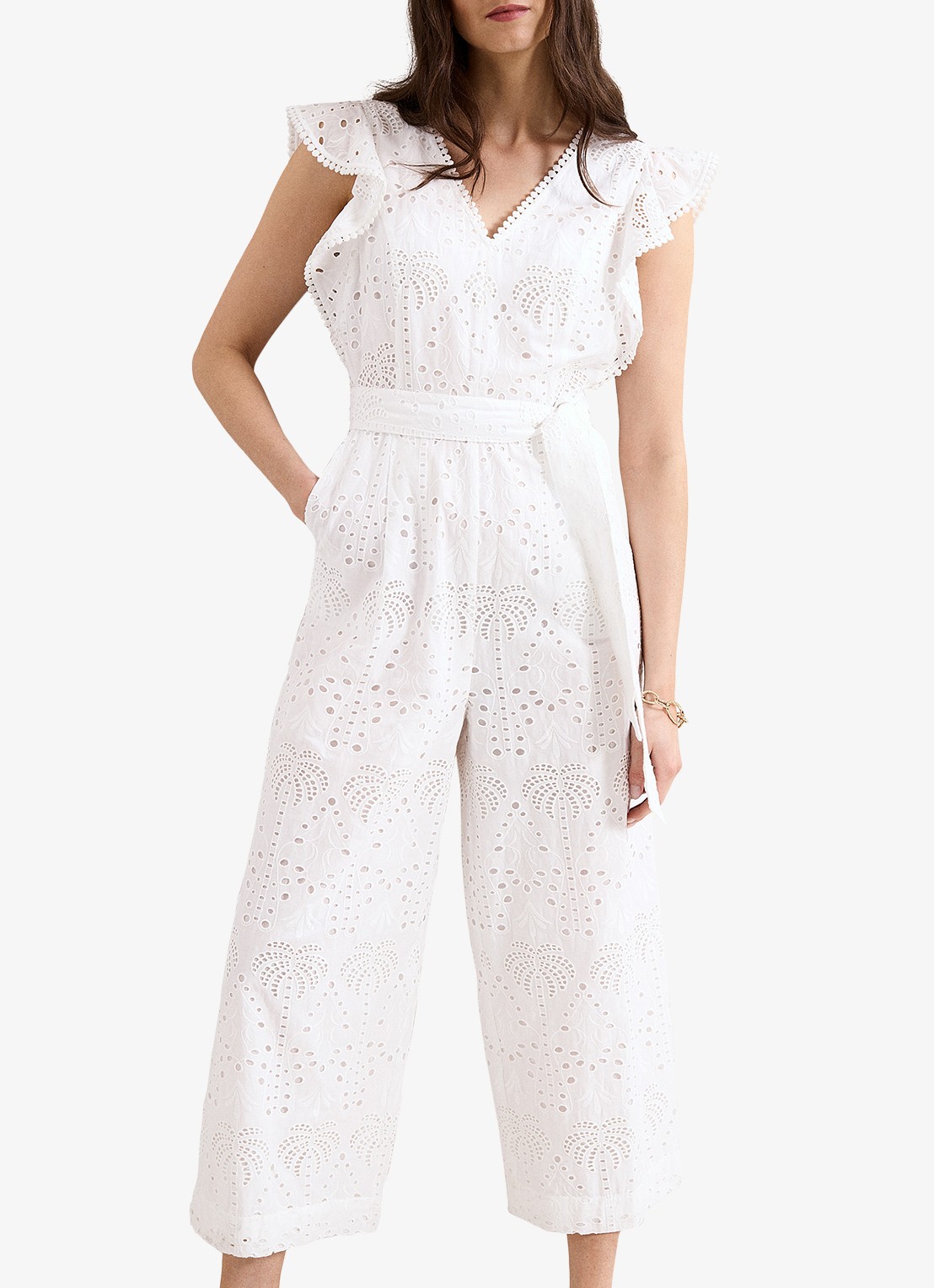 Phase Eight Talulah loose fit jumpsuit met broderie - detail 4 wit