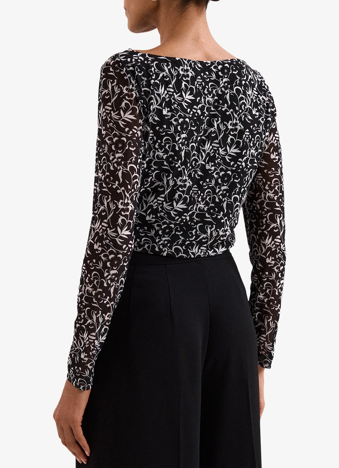 Phase Eight Tammy top met bloemenprint - achterkant zwart