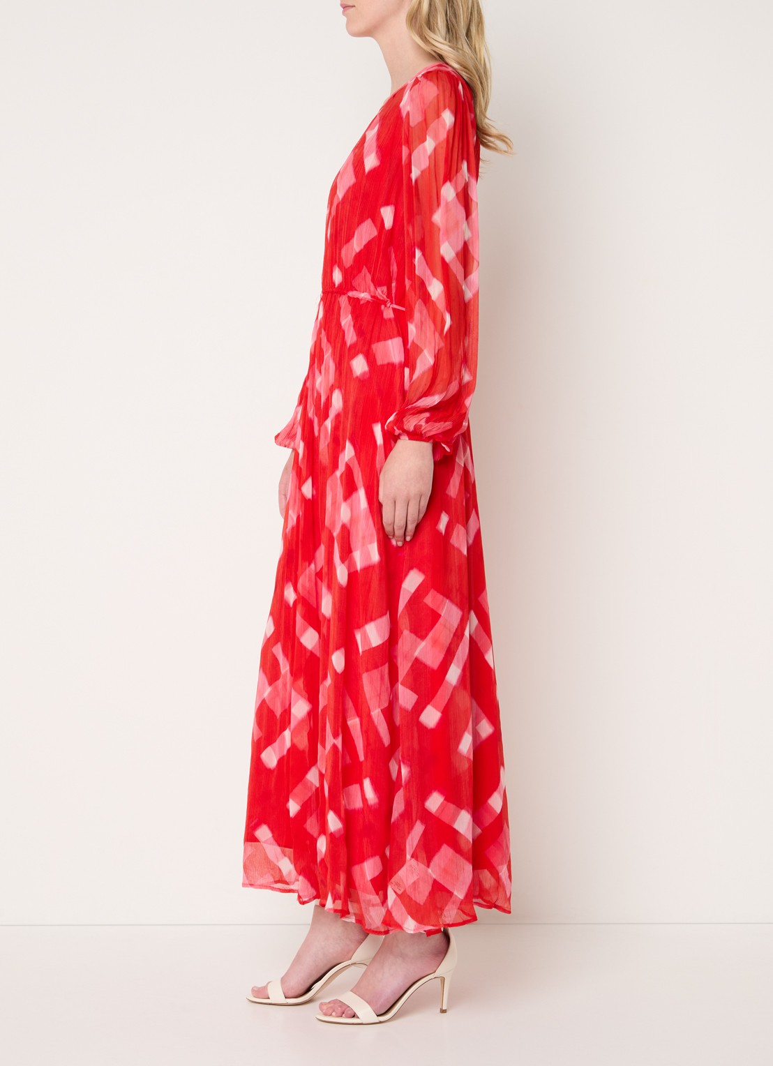 Phase Eight Tatianna semi-transparante maxi jurk met print en strikceintuur - voorkant 2 rood