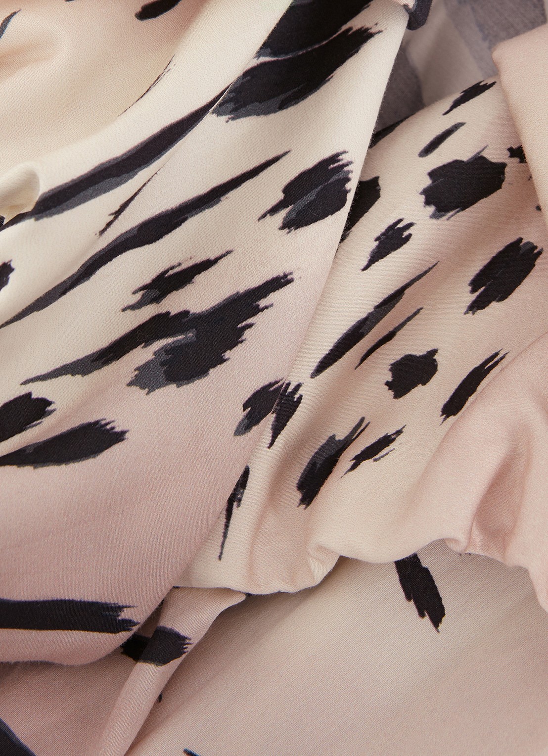 Phase Eight Trix mouwloze midi jurk met volant - detail 5 beige