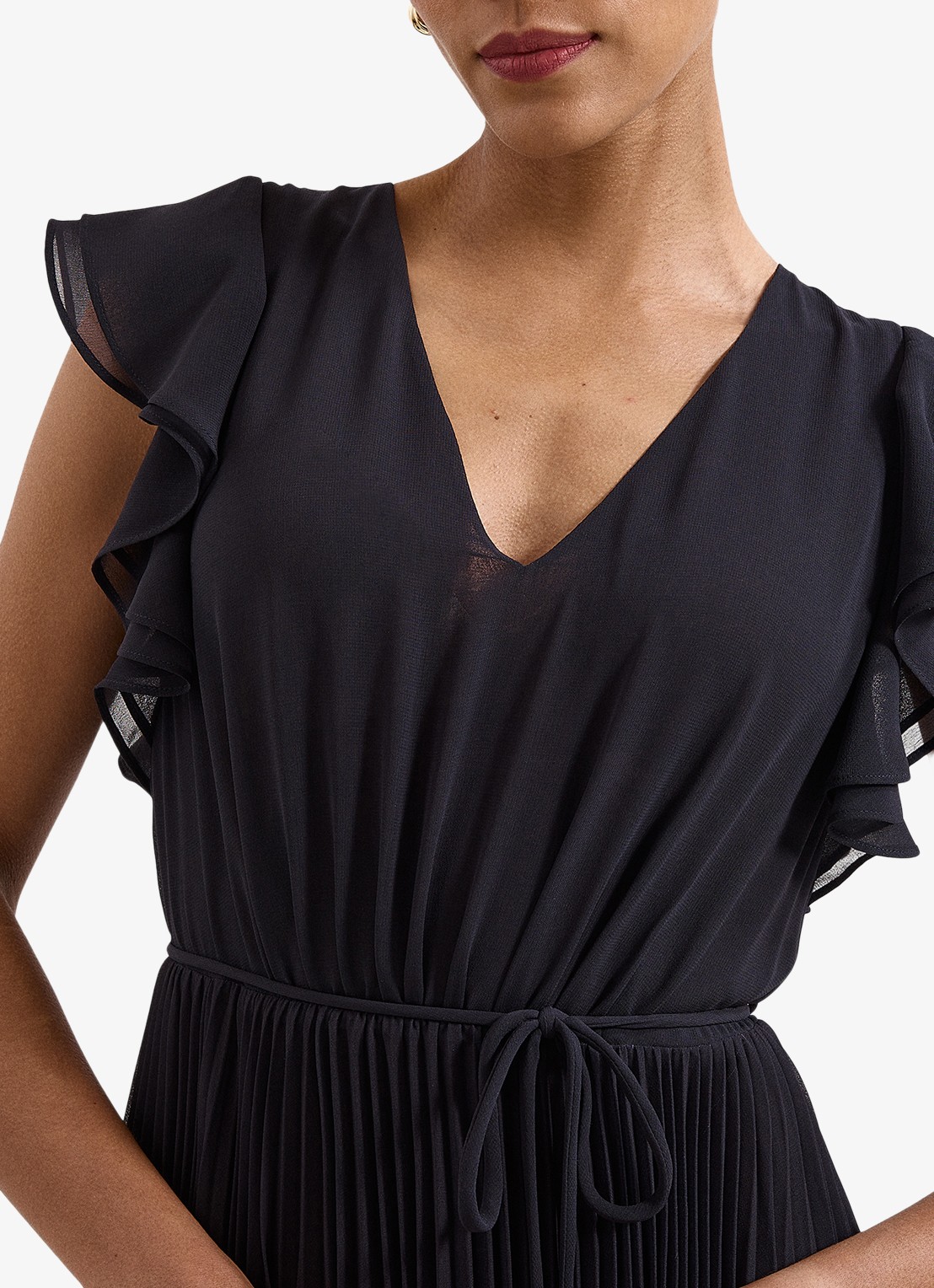 Phase Eight Uma maxi jurk met V-hals en plooien - detail 2 zwart