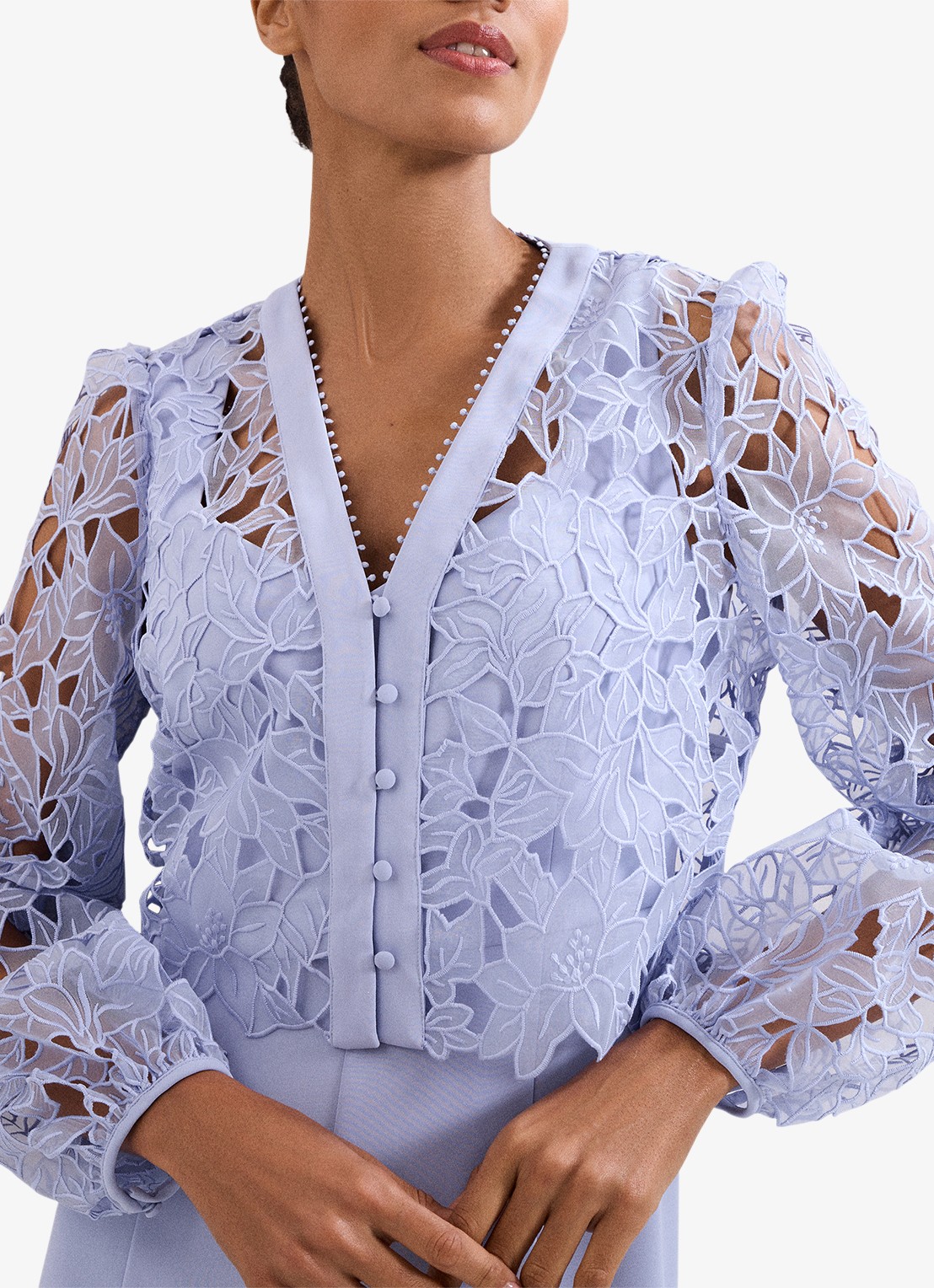 Phase Eight Winona wide fit jumpsuit met details van kant - detail 4 lichtpaars