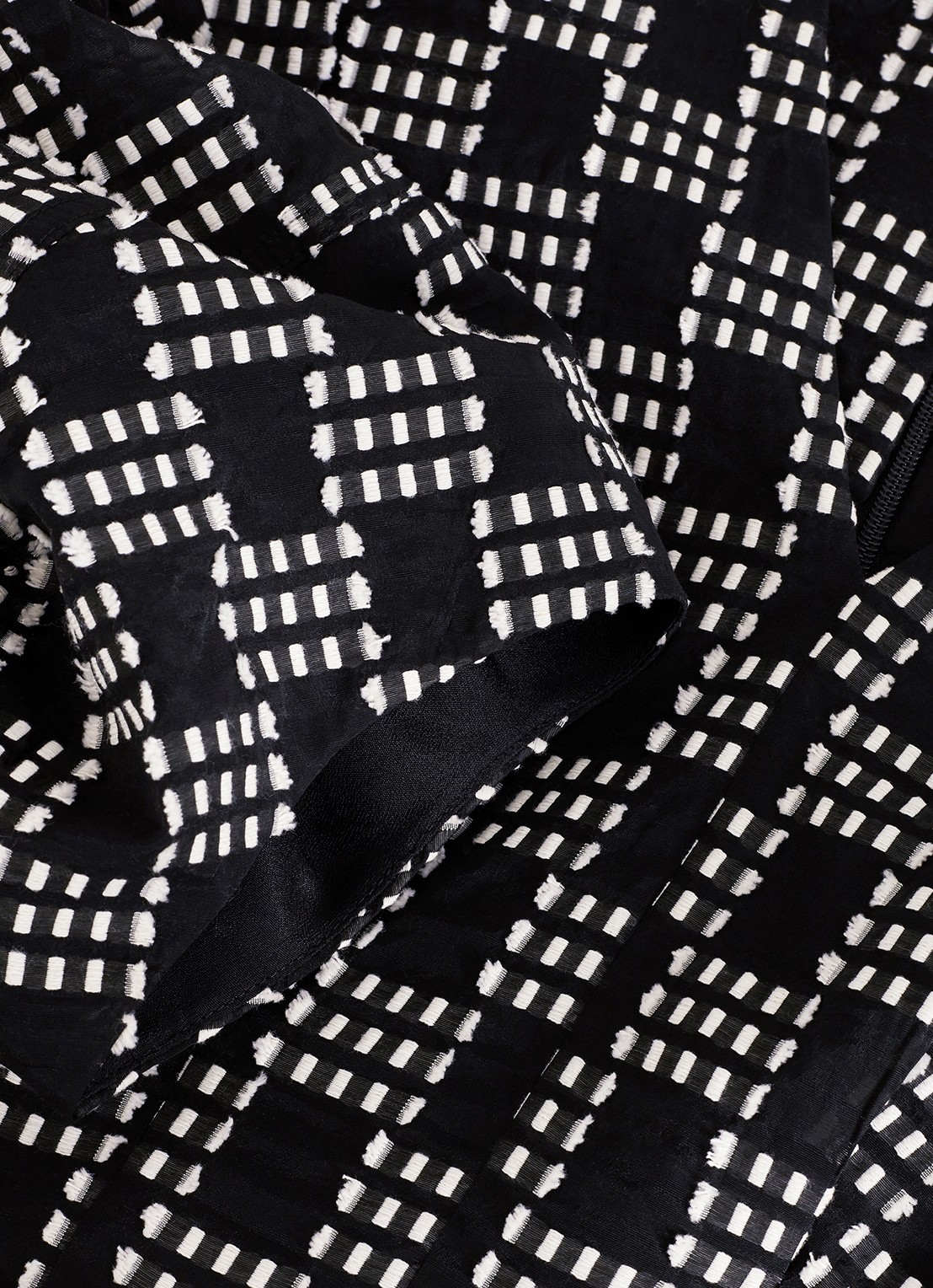Phase Eight Yasmine midi jurk met print - detail 6 zwart
